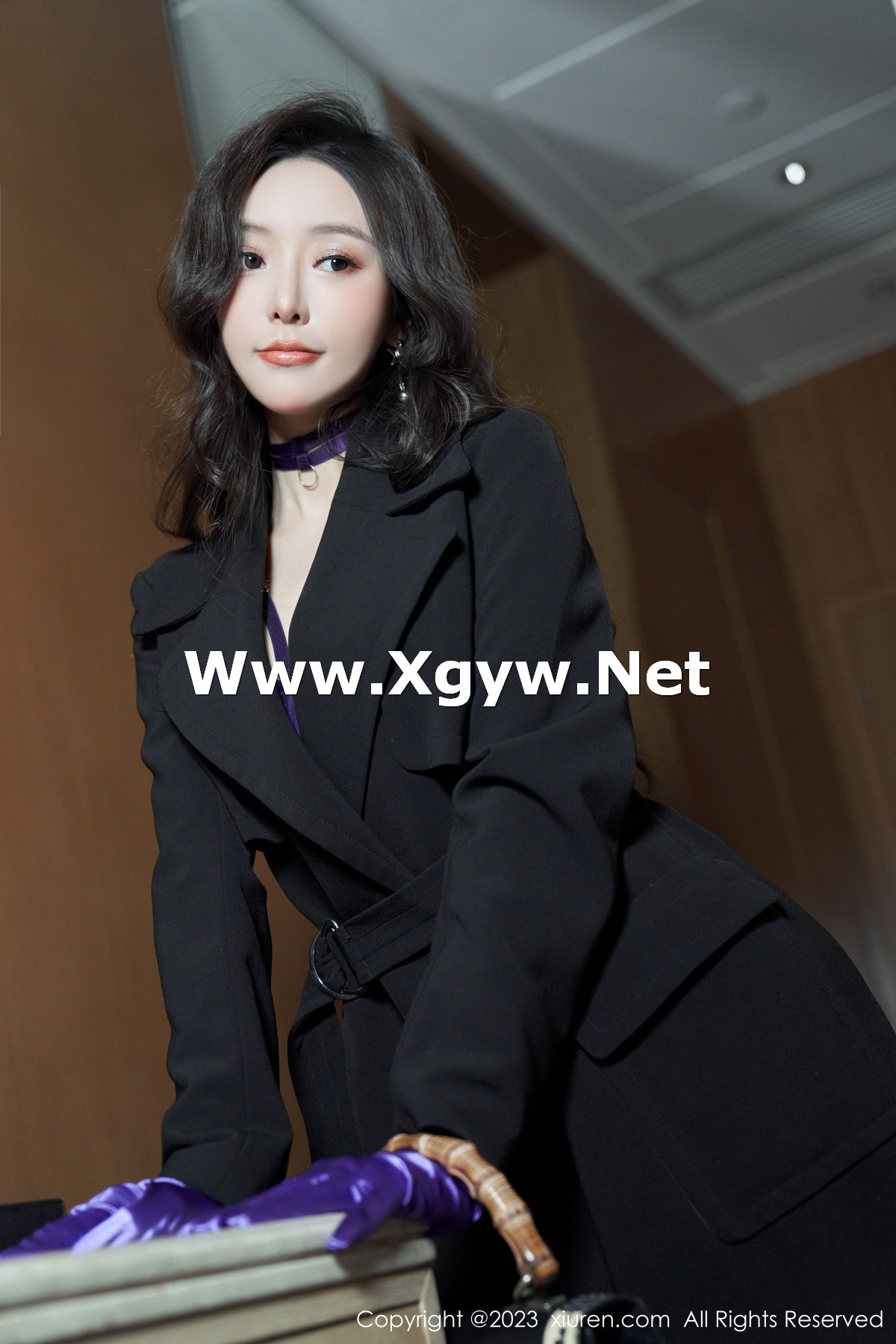 Xgyw.Net_XiuRen第6078期_女神王馨瑶yanni脱黑色外衣露紫色情趣内衣秀完美身材诱惑写真76P