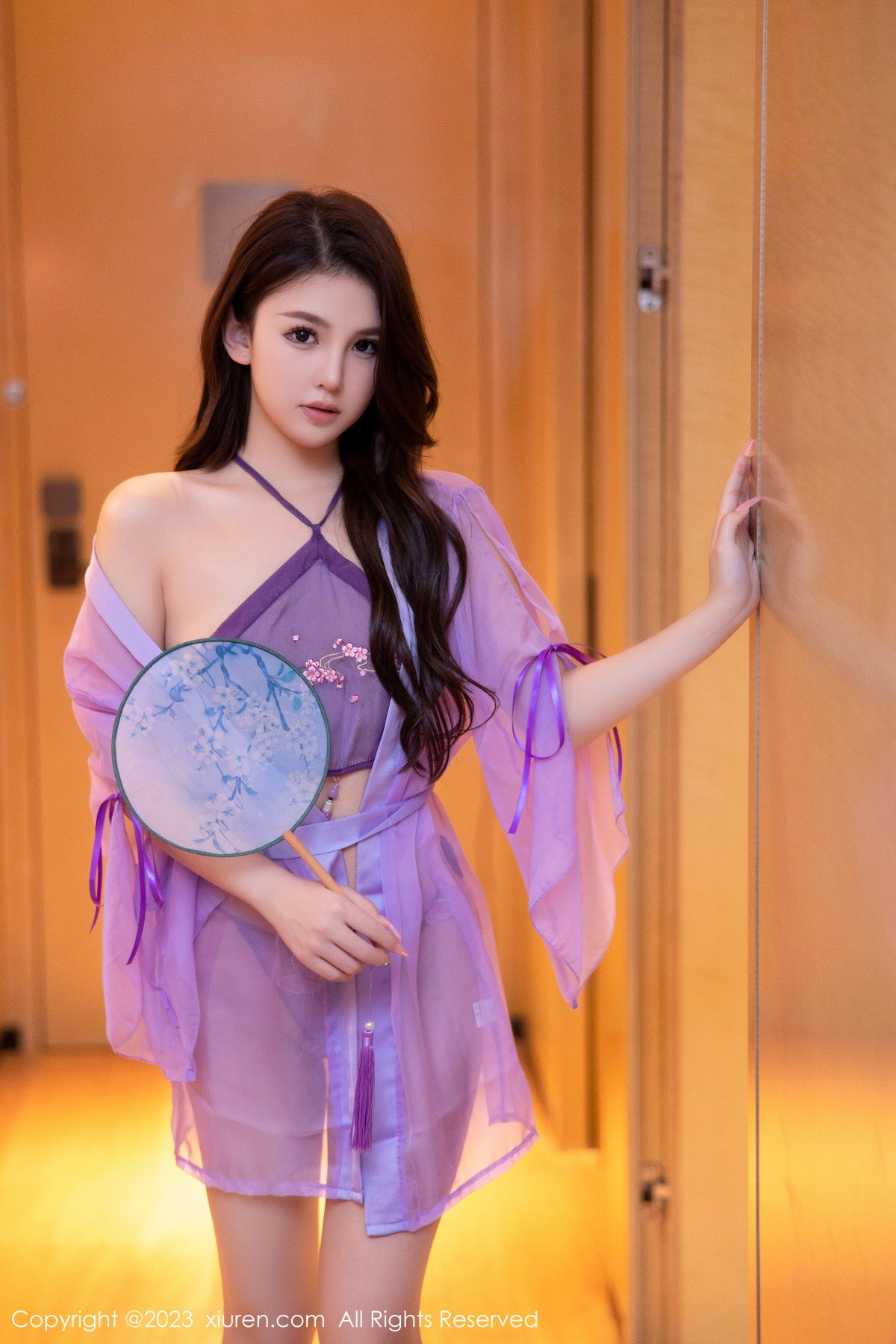 Xgyw.Net_XiuRen第6077期_模特美羊羊性感紫色古装服饰半脱露丁字裤秀翘臀美腿诱惑写真83P