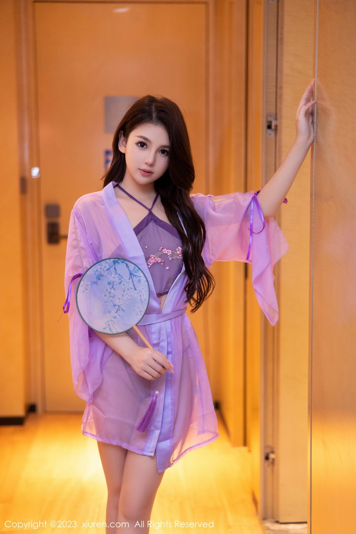 Xgyw.Net_XiuRen第6077期_模特美羊羊性感紫色古装服饰半脱露丁字裤秀翘臀美腿诱惑写真83P