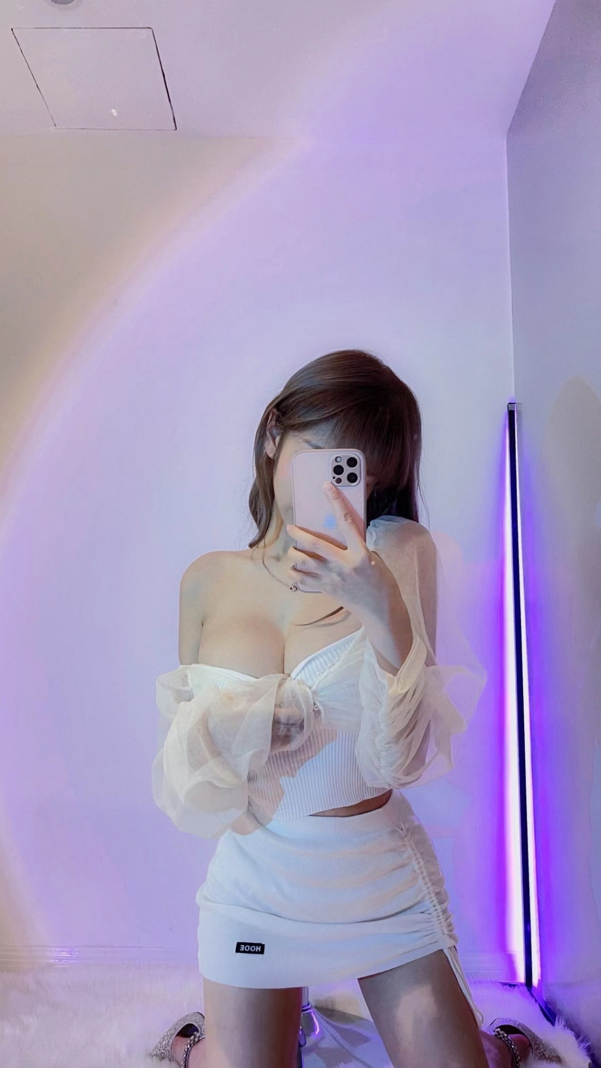 Xgyw.Net_人气Coser啾小妍合集主题私房性感服饰系列秀完美身材翘臀美腿迷人诱惑写真328P