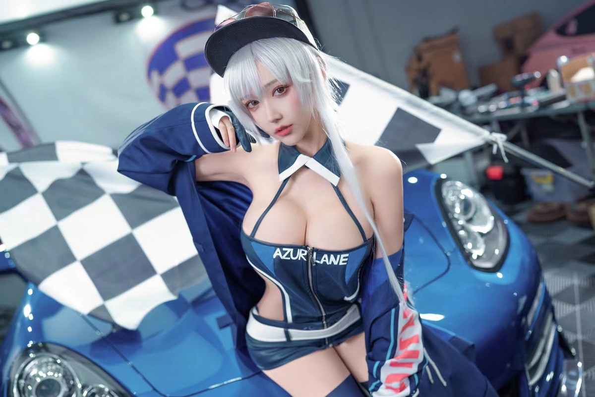 Xgyw.Net_人气Coser啾小妍合集主题私房性感服饰系列秀完美身材翘臀美腿迷人诱惑写真328P