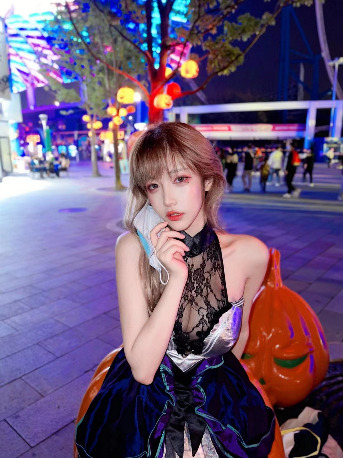 Xgyw.Net_人气Coser啾小妍合集主题私房性感服饰系列秀完美身材翘臀美腿迷人诱惑写真328P