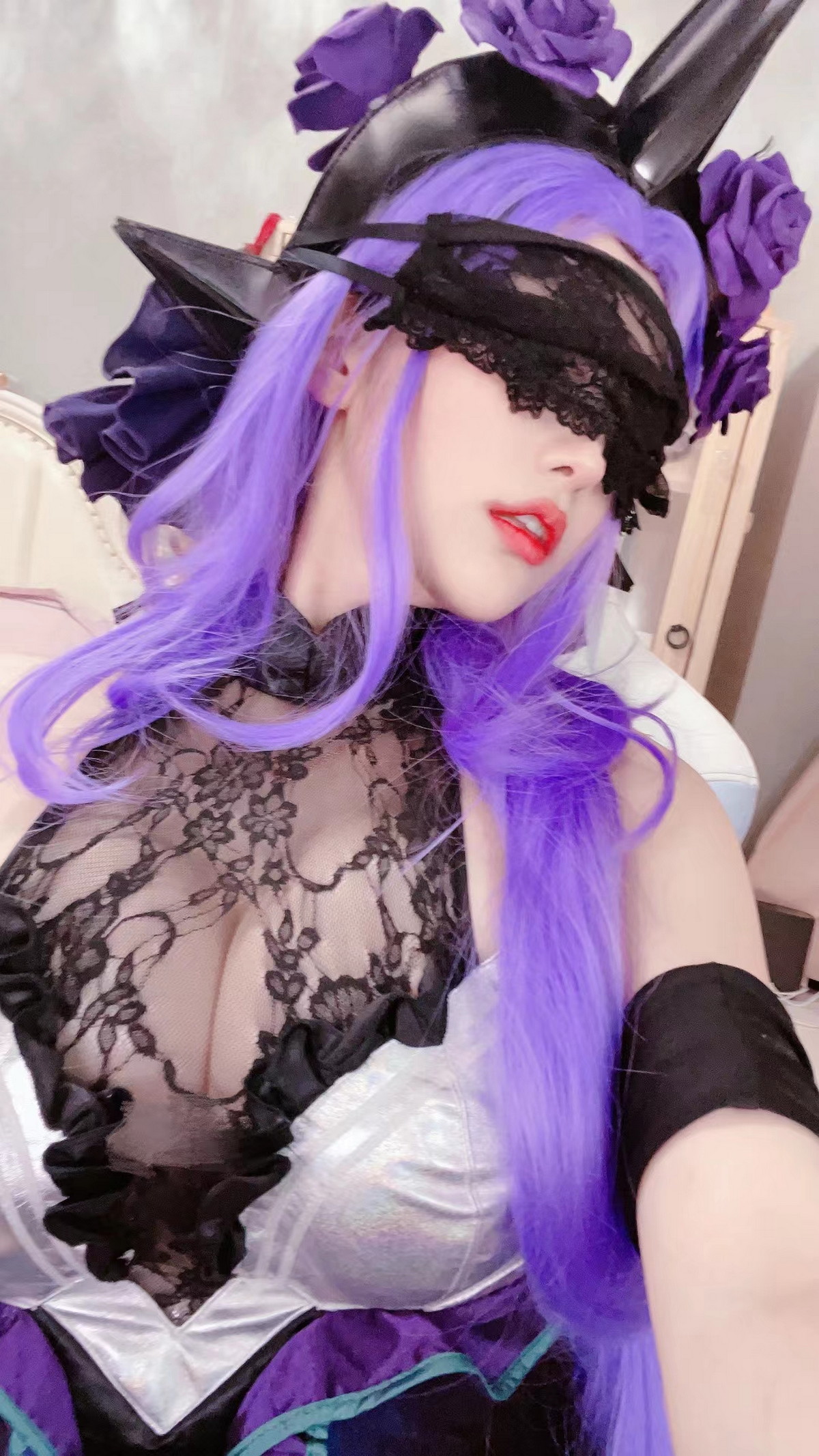 Xgyw.Net_人气Coser啾小妍合集主题私房性感服饰系列秀完美身材翘臀美腿迷人诱惑写真328P