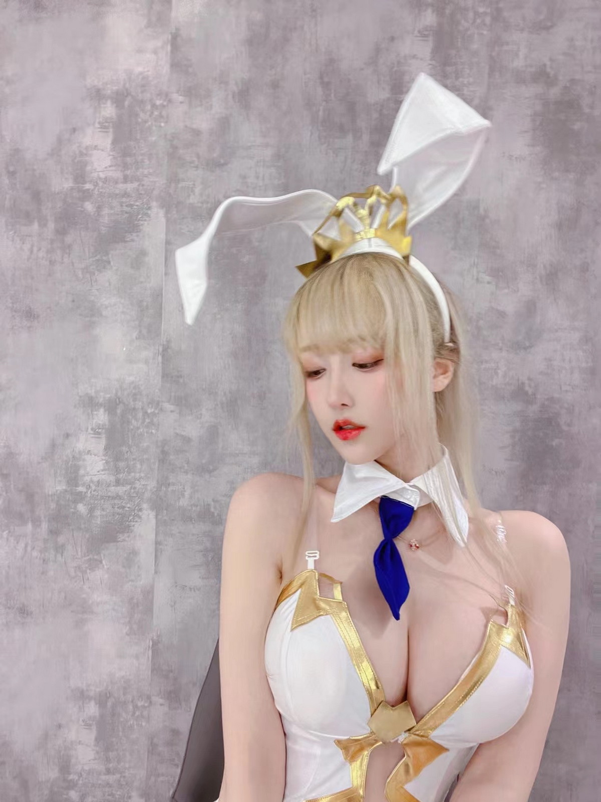 Xgyw.Net_人气Coser啾小妍合集主题私房性感服饰系列秀完美身材翘臀美腿迷人诱惑写真328P
