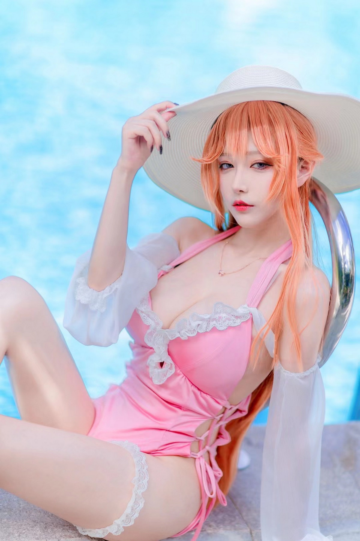 Xgyw.Net_人气Coser啾小妍合集主题私房性感服饰系列秀完美身材翘臀美腿迷人诱惑写真328P