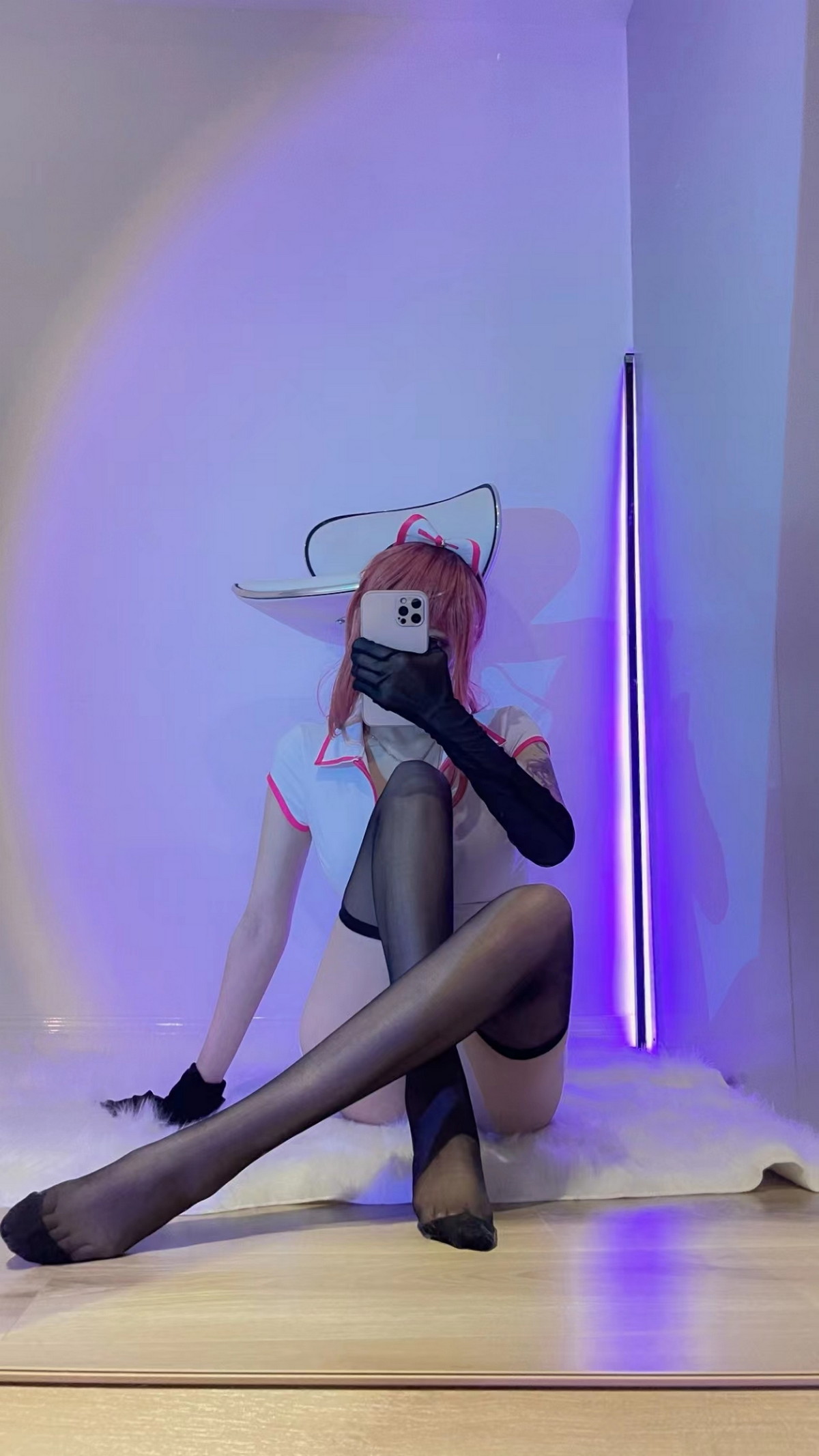 Xgyw.Net_人气Coser啾小妍合集主题私房性感服饰系列秀完美身材翘臀美腿迷人诱惑写真328P