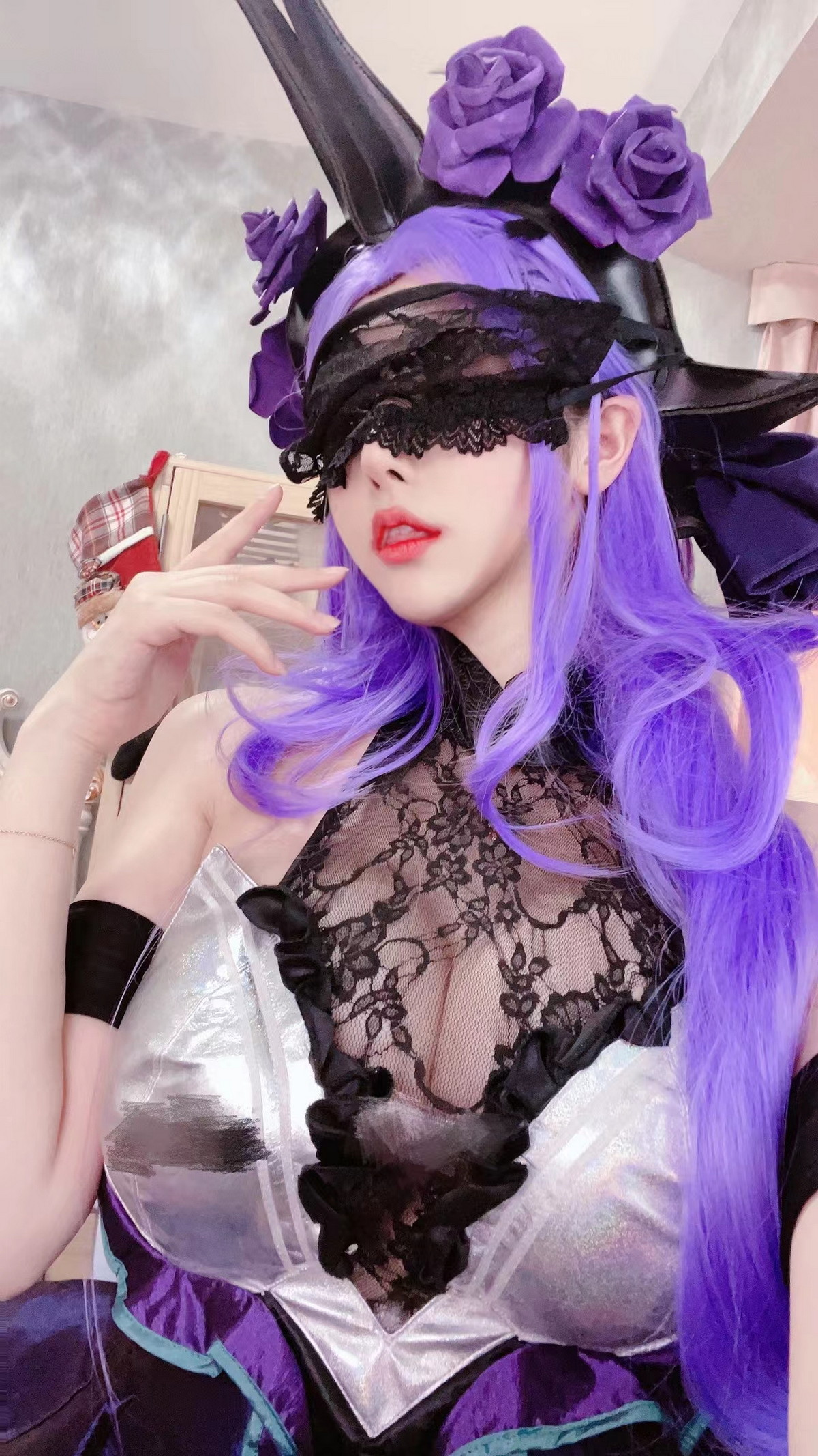 Xgyw.Net_人气Coser啾小妍合集主题私房性感服饰系列秀完美身材翘臀美腿迷人诱惑写真328P