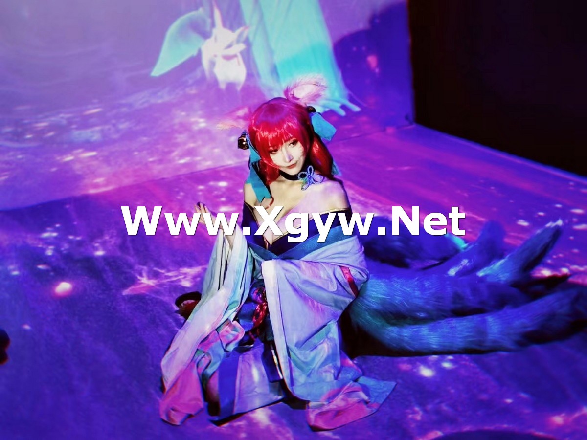 Xgyw.Net_人气Coser啾小妍合集主题私房性感服饰系列秀完美身材翘臀美腿迷人诱惑写真328P