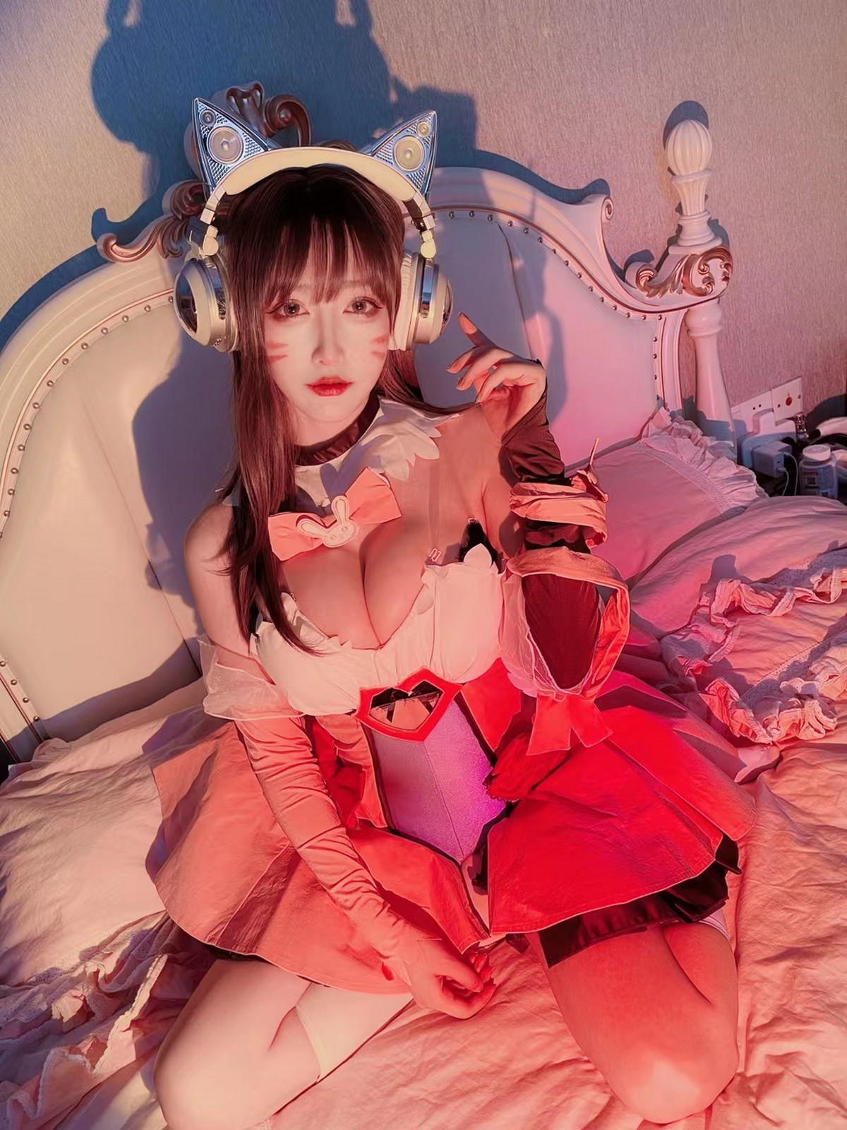 Xgyw.Net_人气Coser啾小妍合集主题私房性感服饰系列秀完美身材翘臀美腿迷人诱惑写真328P