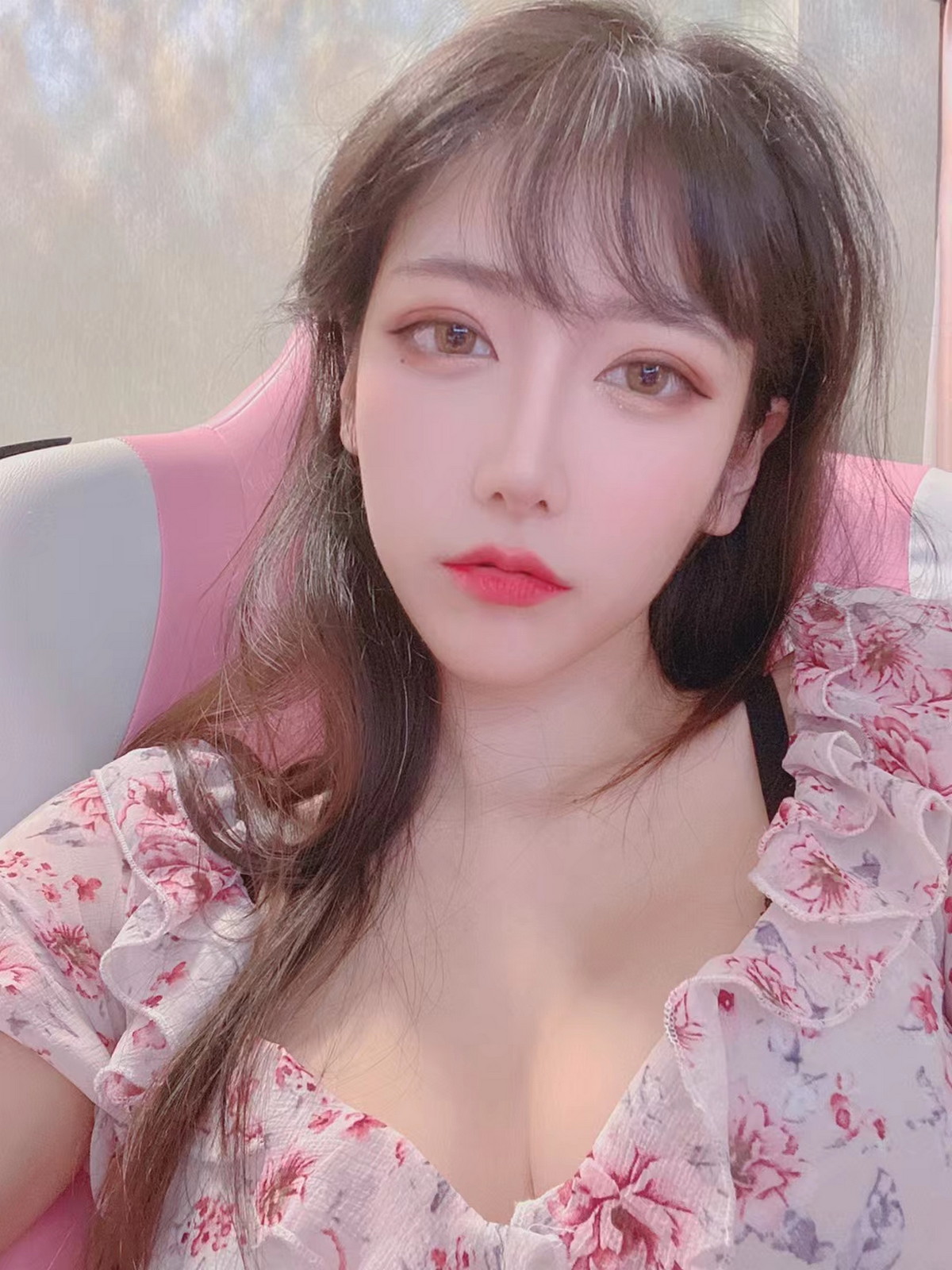 Xgyw.Net_人气Coser啾小妍合集主题私房性感服饰系列秀完美身材翘臀美腿迷人诱惑写真328P