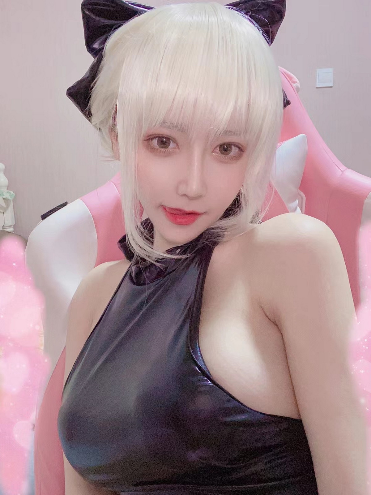 Xgyw.Net_人气Coser啾小妍合集主题私房性感服饰系列秀完美身材翘臀美腿迷人诱惑写真328P