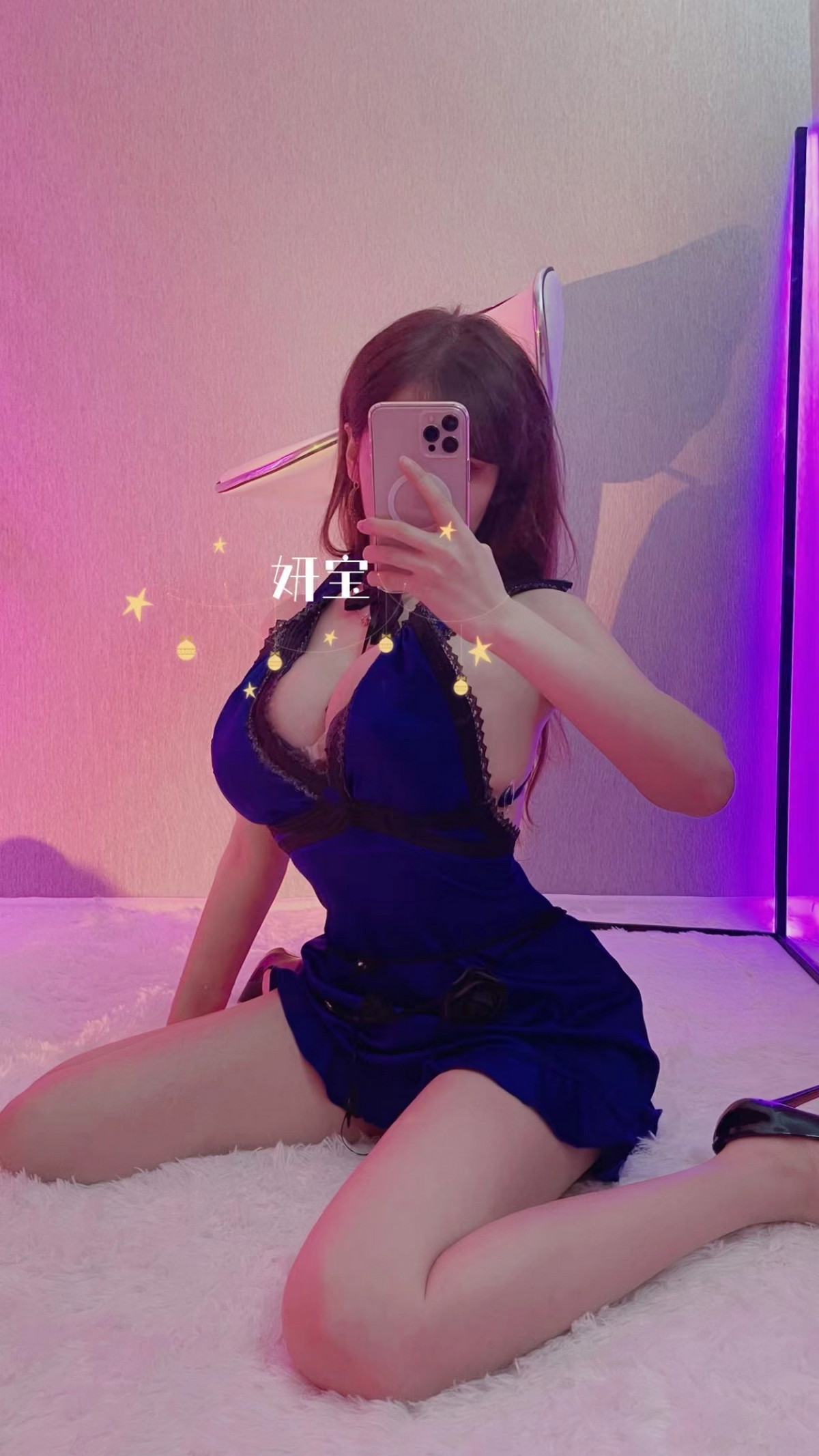 Xgyw.Net_人气Coser啾小妍合集主题私房性感服饰系列秀完美身材翘臀美腿迷人诱惑写真328P