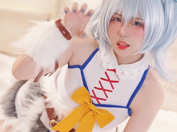 微博美少女虎森森回复术士刹那主题私人床上性感服饰秀蜜桃臀美腿迷人骚扰写真40P