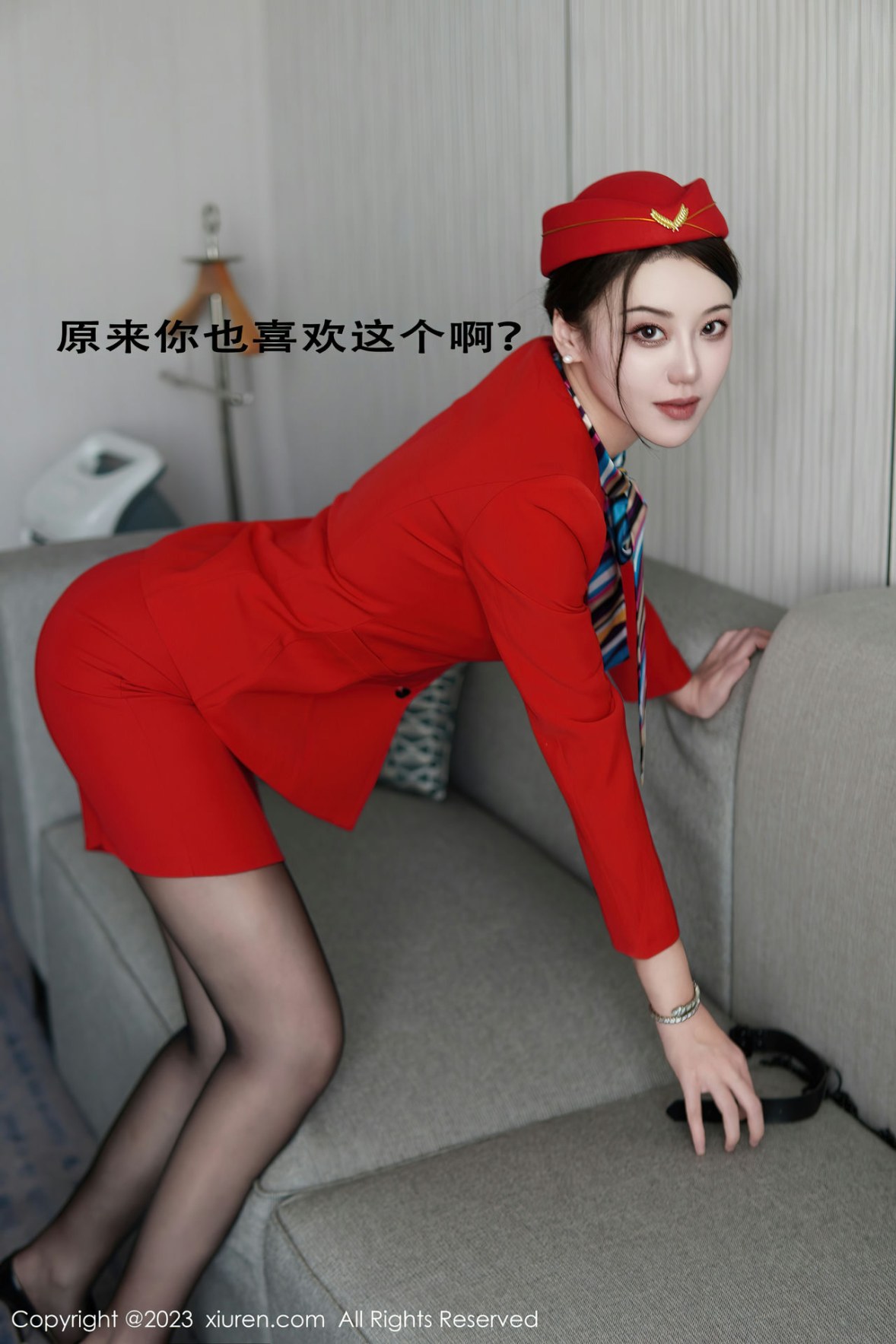 Xgyw.Net_XiuRen第6088期_模特米娜MnaL私房脱性感空姐制服露黑色蕾丝内衣撩人诱惑写真72P