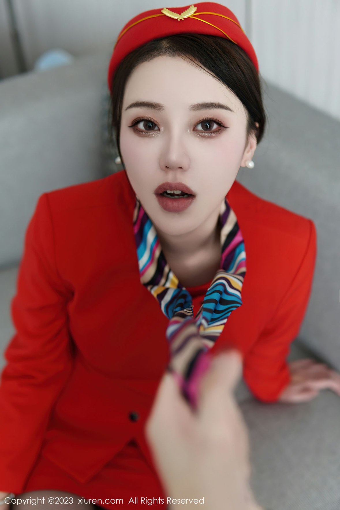 Xgyw.Net_XiuRen第6088期_模特米娜MnaL私房脱性感空姐制服露黑色蕾丝内衣撩人诱惑写真72P