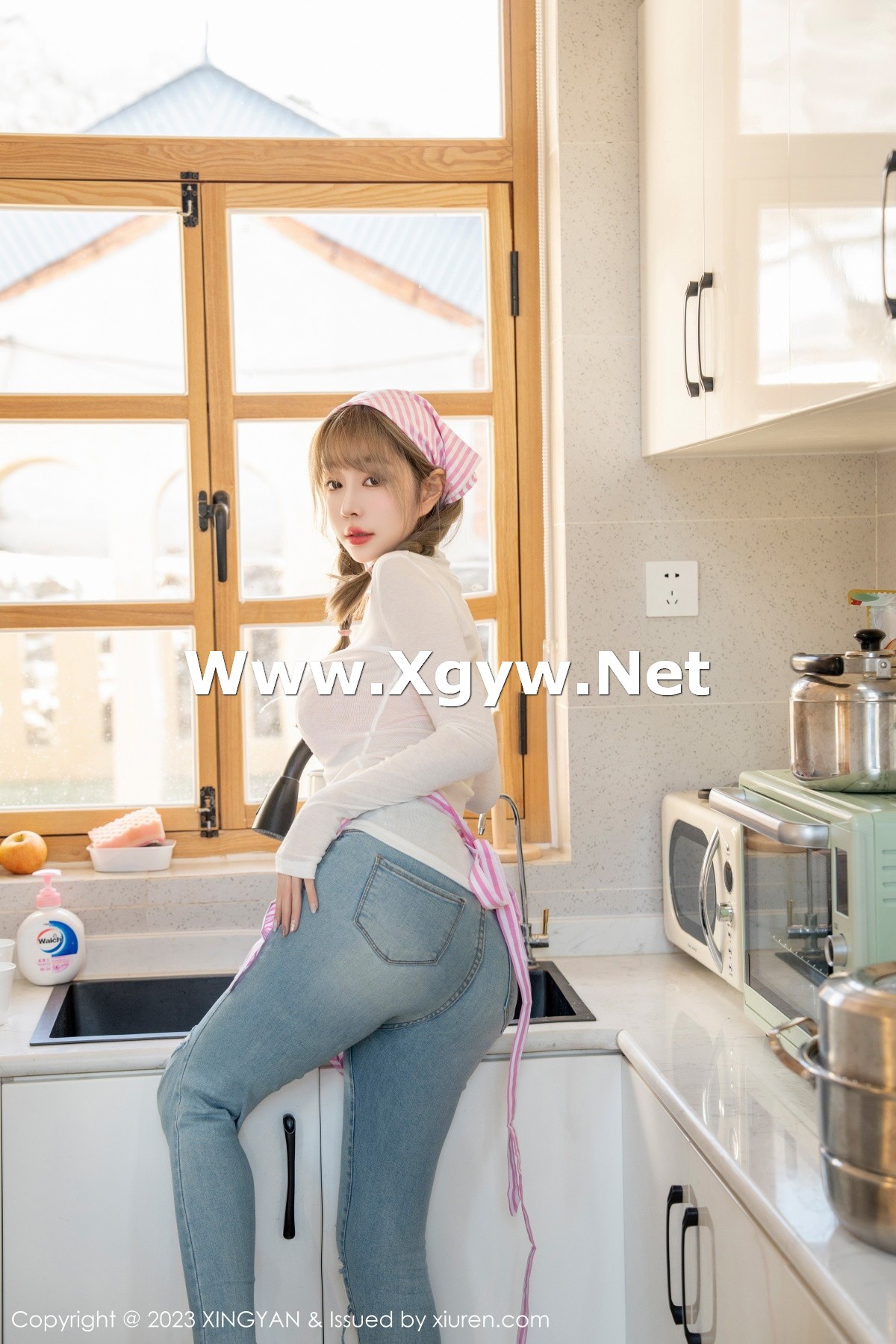 Xgyw.Net_[XINGYAN星颜社]VOL.165_女神王雨纯私房半脱露性感粉色内衣配开档肉丝秀翘臀诱惑写真78P