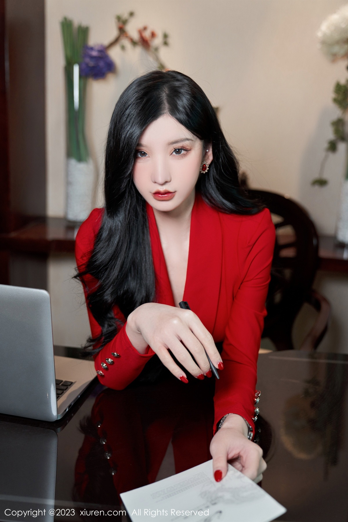Xgyw.Net_XiuRen第6101期_女神周于希Sally办公室秘密主题脱制服露黑色蕾丝内衣诱惑写真84P