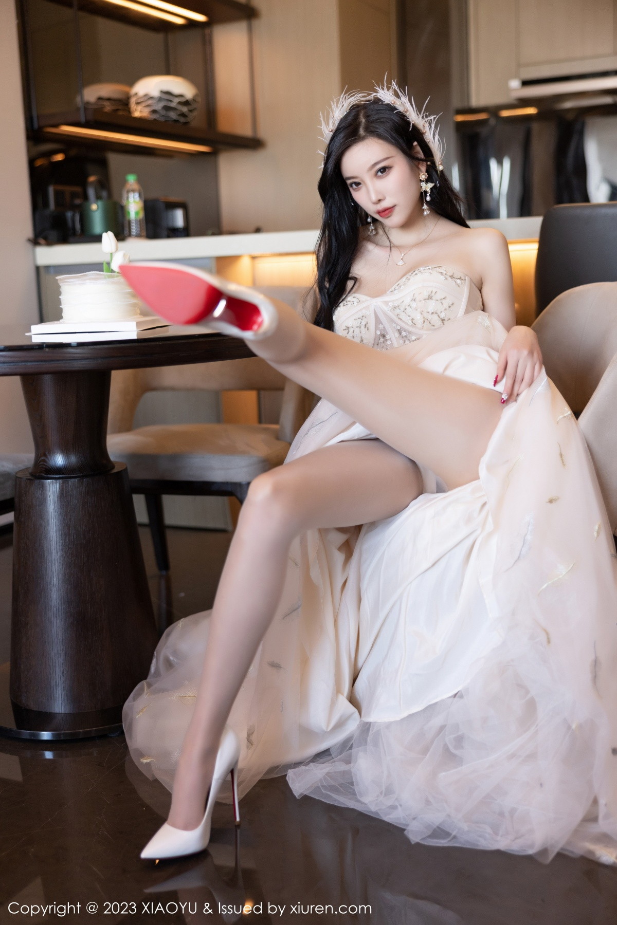 Xgyw.Net_[XiaoYu画语界]Vol.941_女神杨晨晨Yome生日主题脱连衣长裙露火辣身材极致诱惑写真120P