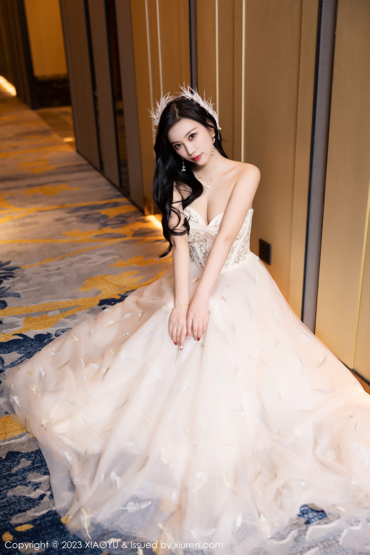 Xgyw.Net_[XiaoYu画语界]Vol.941_女神杨晨晨Yome生日主题脱连衣长裙露火辣身材极致诱惑写真120P