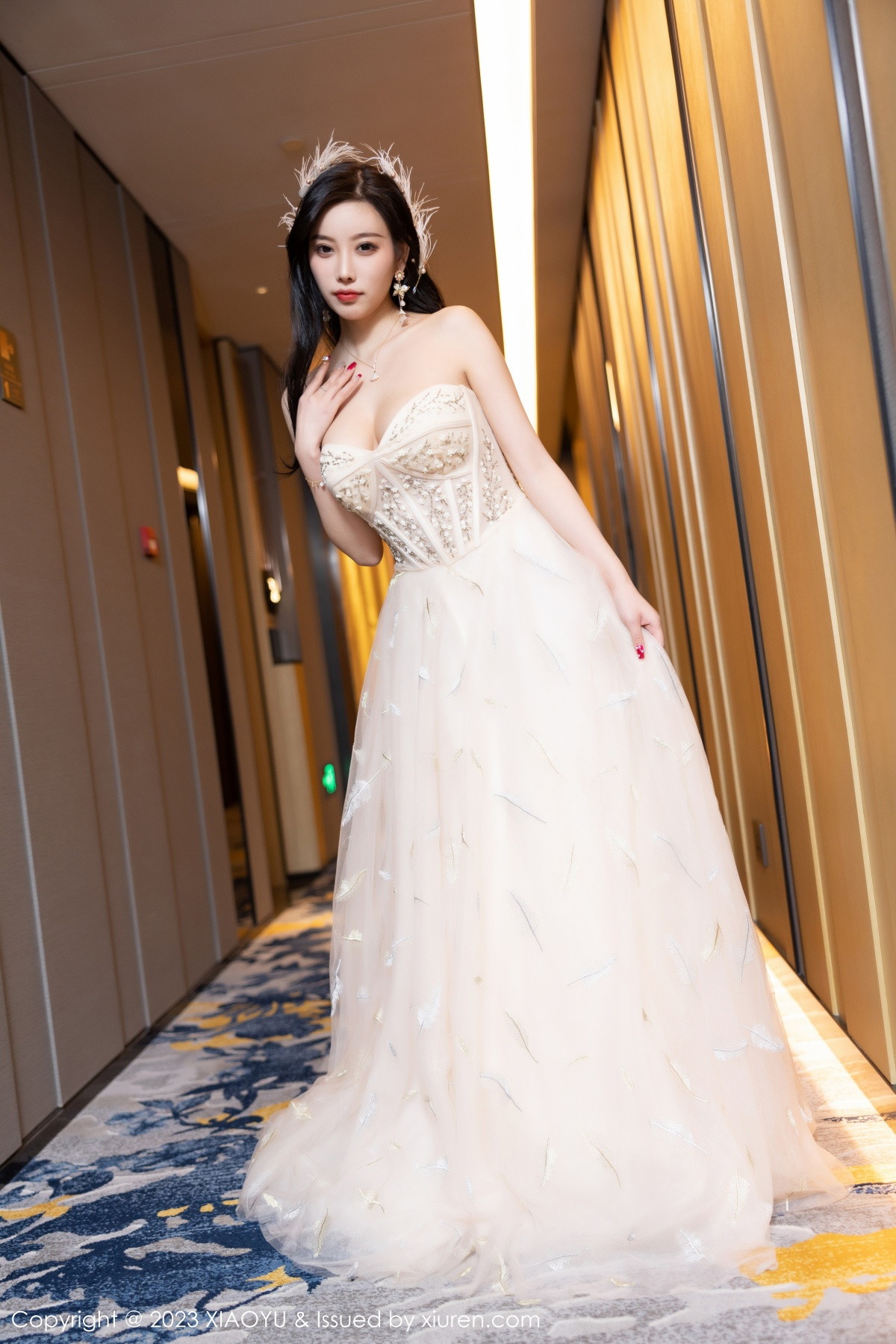 Xgyw.Net_[XiaoYu画语界]Vol.941_女神杨晨晨Yome生日主题脱连衣长裙露火辣身材极致诱惑写真120P