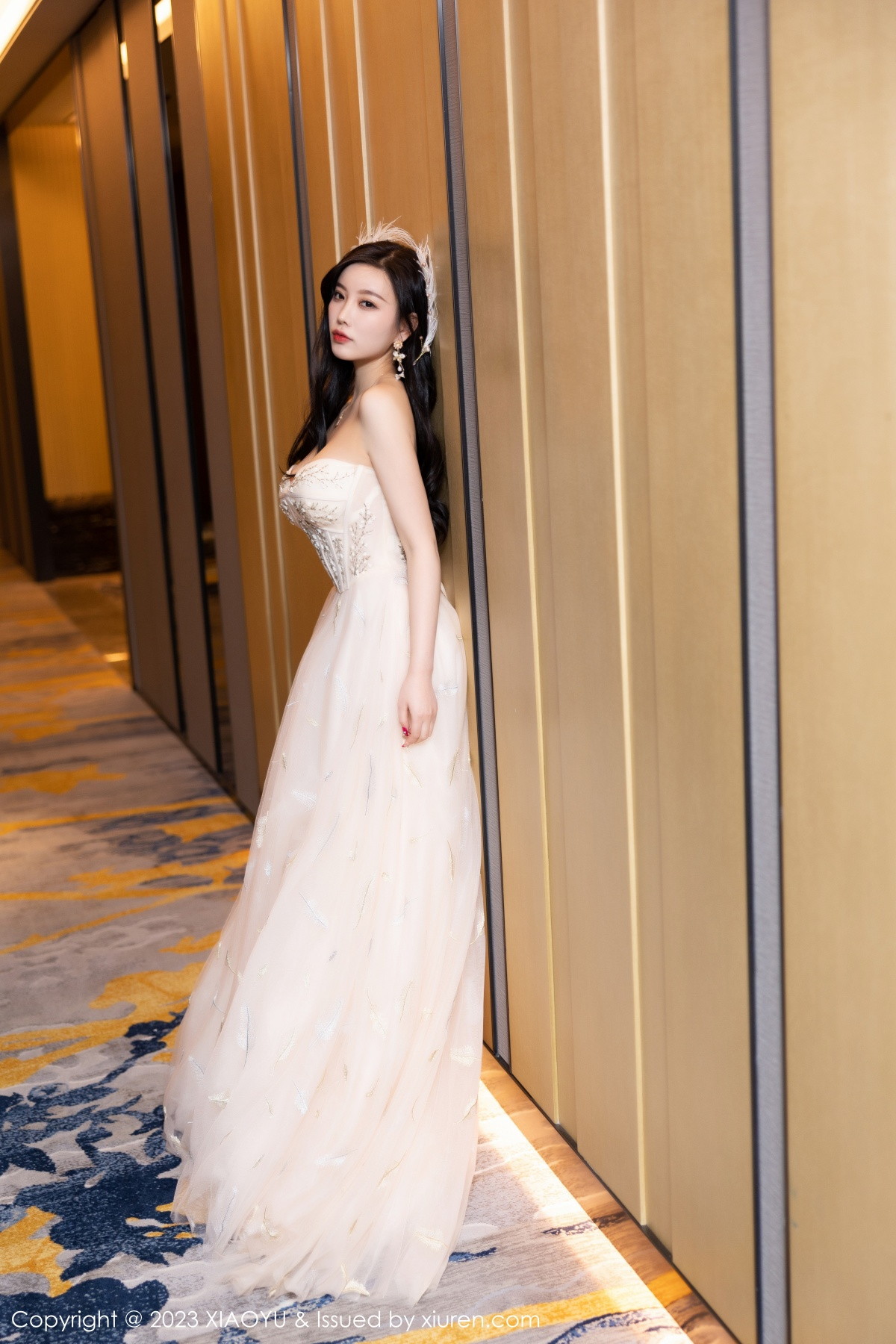 Xgyw.Net_[XiaoYu画语界]Vol.941_女神杨晨晨Yome生日主题脱连衣长裙露火辣身材极致诱惑写真120P