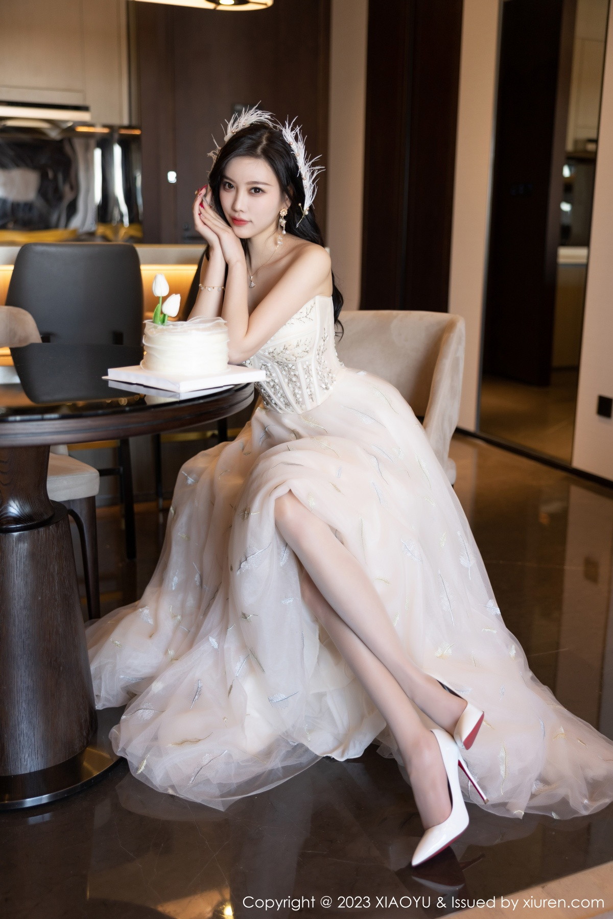 Xgyw.Net_[XiaoYu画语界]Vol.941_女神杨晨晨Yome生日主题脱连衣长裙露火辣身材极致诱惑写真120P