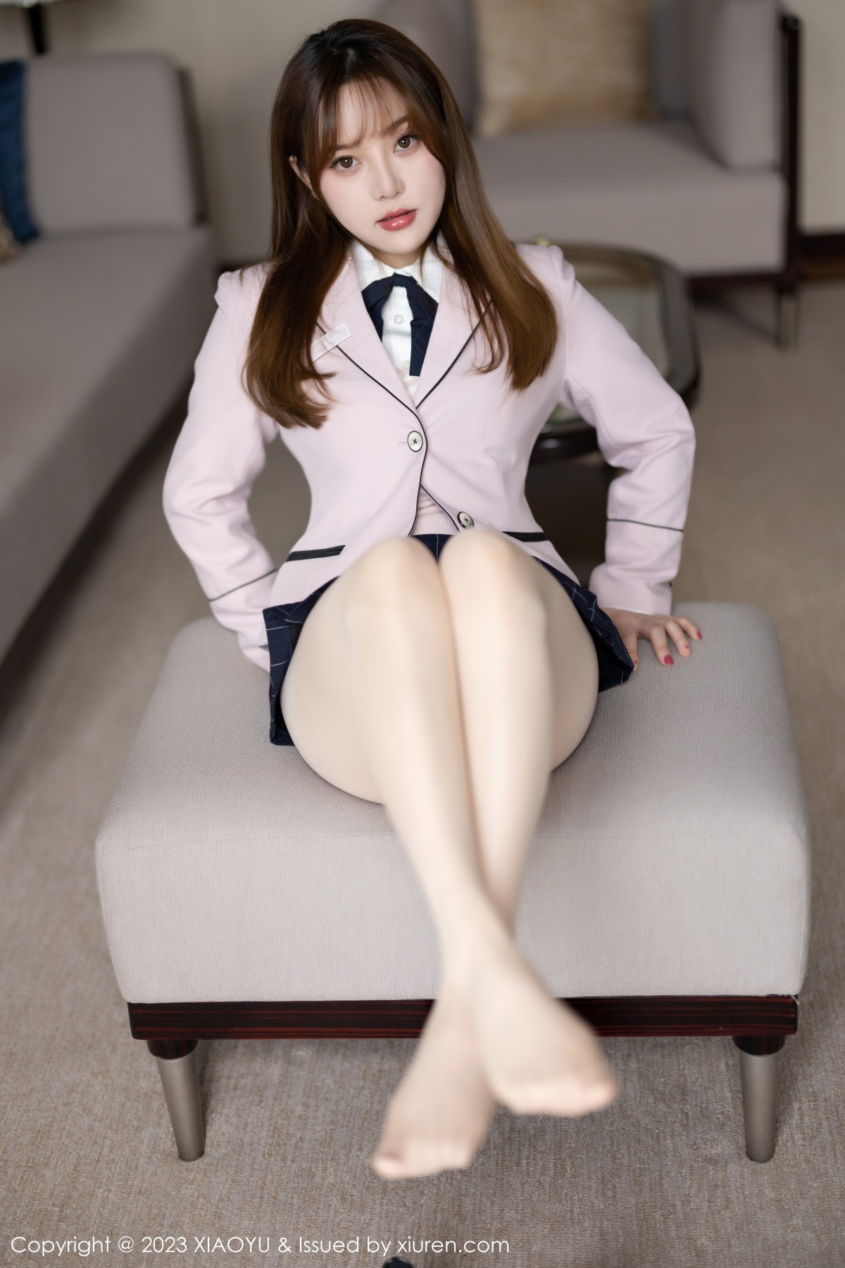 Xgyw.Net_[XiaoYu画语界]Vol.943_模特豆瓣酱半脱露性感白T配超薄无内肉丝秀丰满身材诱惑写真84P