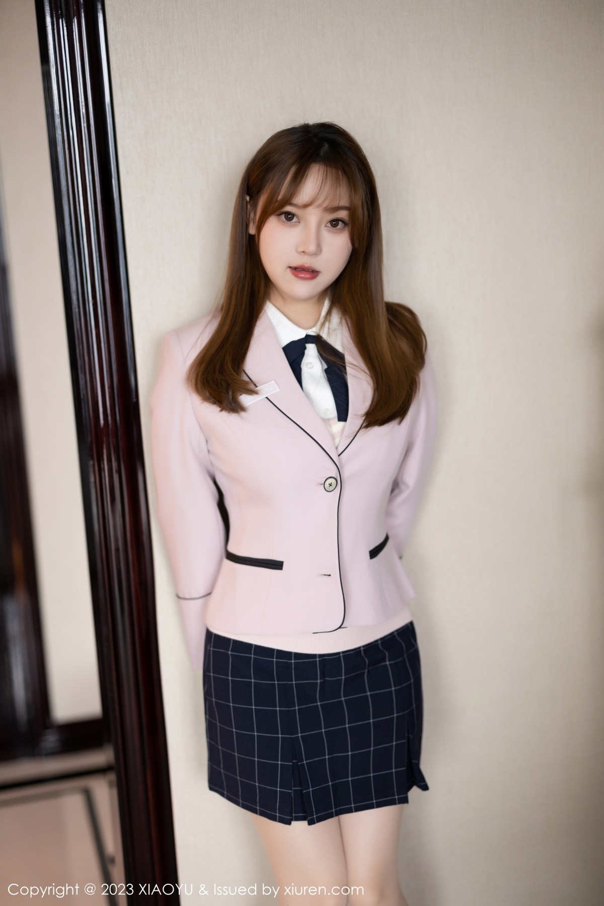 Xgyw.Net_[XiaoYu画语界]Vol.943_模特豆瓣酱半脱露性感白T配超薄无内肉丝秀丰满身材诱惑写真84P