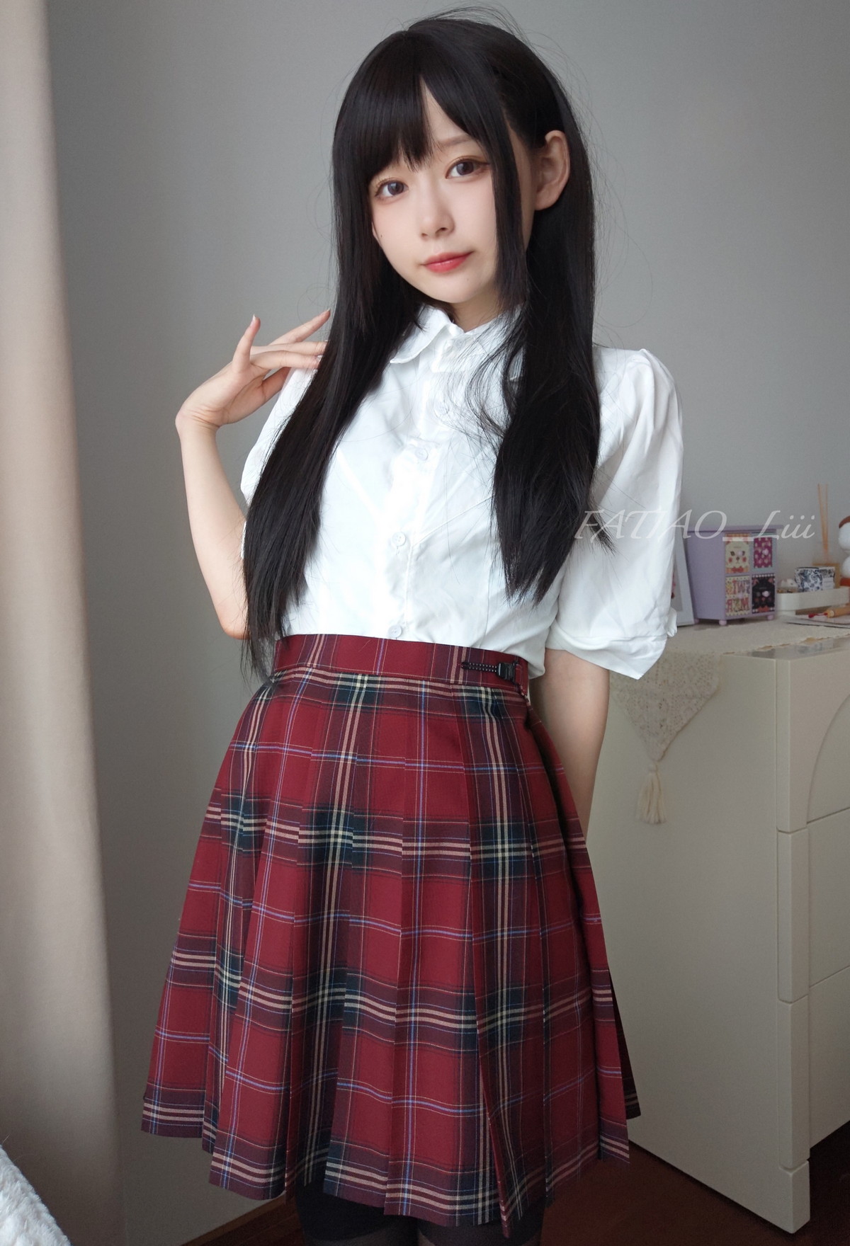 Xgyw.Net_网络美女迷之呆梨学姐黑丝诱惑主题私房脱JK制服露黑色蕾丝内衣撩人诱惑写真70P