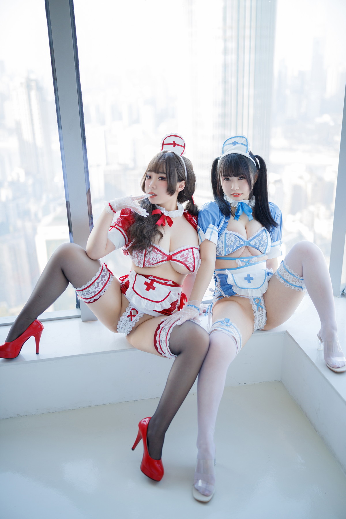 Xgyw.Net_网络美女胡桃猫＆十万珍吱伏特诊疗预约主题私房性感姐妹花情趣内衣惹火诱惑写真167P