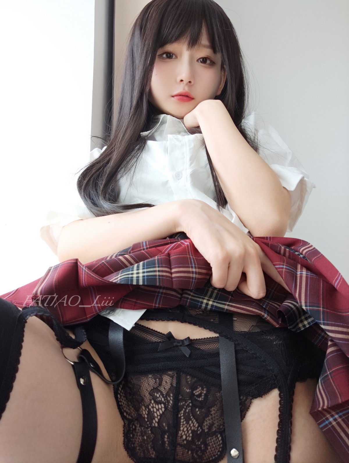 Xgyw.Net_网络美女迷之呆梨学姐黑丝诱惑主题私房脱JK制服露黑色蕾丝内衣撩人诱惑写真70P