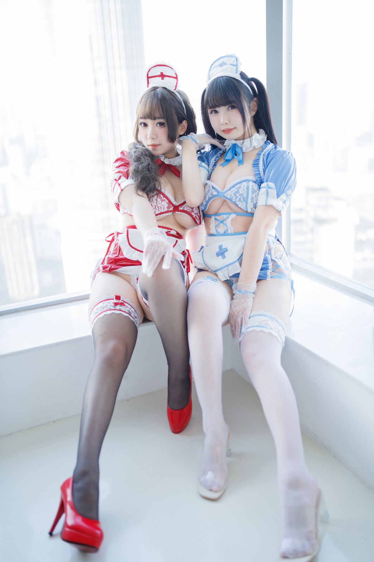 Xgyw.Net_网络美女胡桃猫＆十万珍吱伏特诊疗预约主题私房性感姐妹花情趣内衣惹火诱惑写真167P