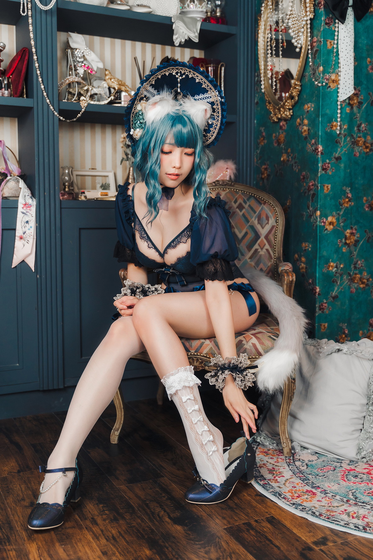 Xgyw.Net_Coser妹子Ely_eee折耳猫少女人形主题性感情趣服饰露蕾丝内衣迷人诱惑写真60P