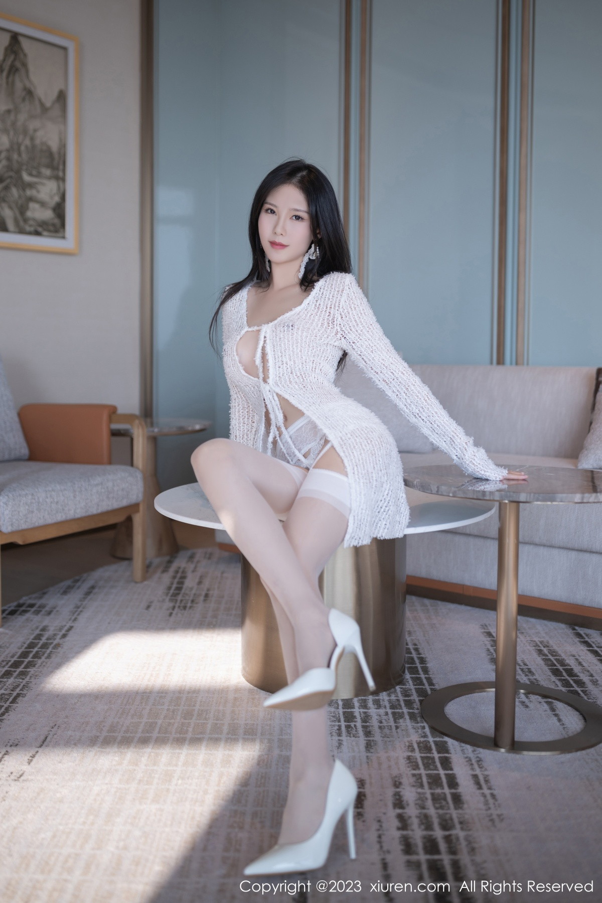 Xgyw.Net_XiuRen第6119期_模特利世女友角色白色缕空毛线配白丝吊袜秀曼妙身姿诱惑写真81P