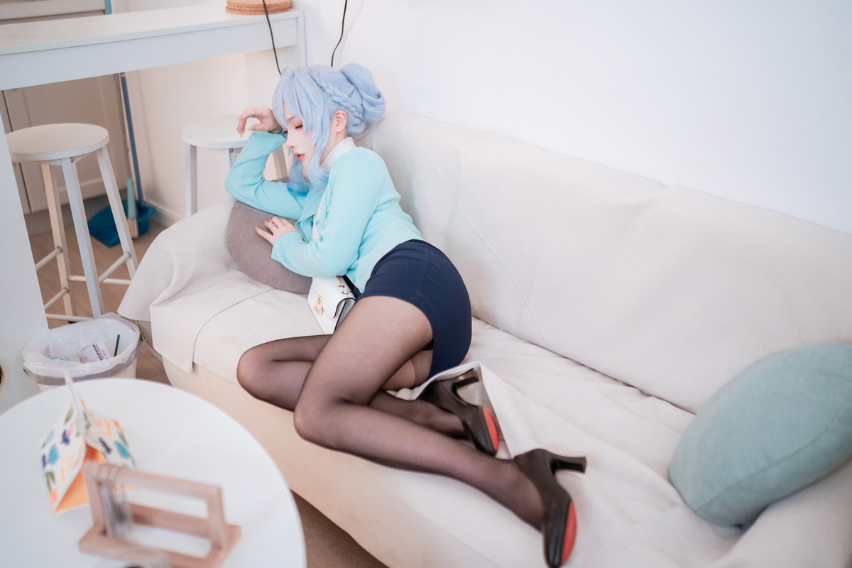 Xgyw.Net_网络美女rioko凉凉子雪女主题私房半脱露蕾丝内衣配超薄黑丝秀翘臀美腿诱惑写真80P