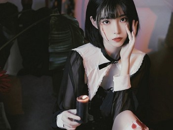网络青春美女许岚修女创作主题私人性感黑色修女服饰秀白皙美腿撩人骚扰写真40P