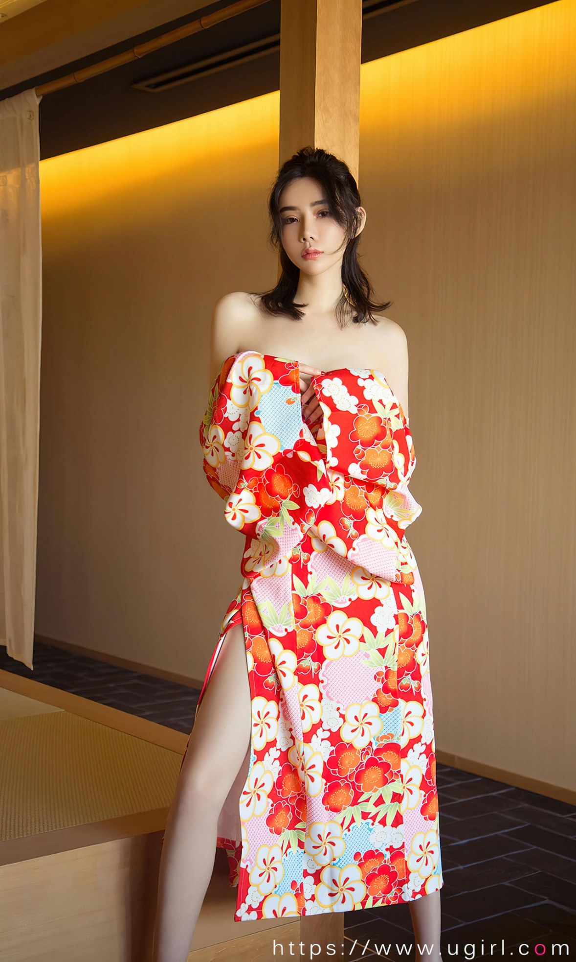 Xgyw.Net_[Ugirls爱尤物]No.2498_模特萌琪琪私房性感花色日系和服半脱秀白嫩肌肤迷人诱惑写真35P