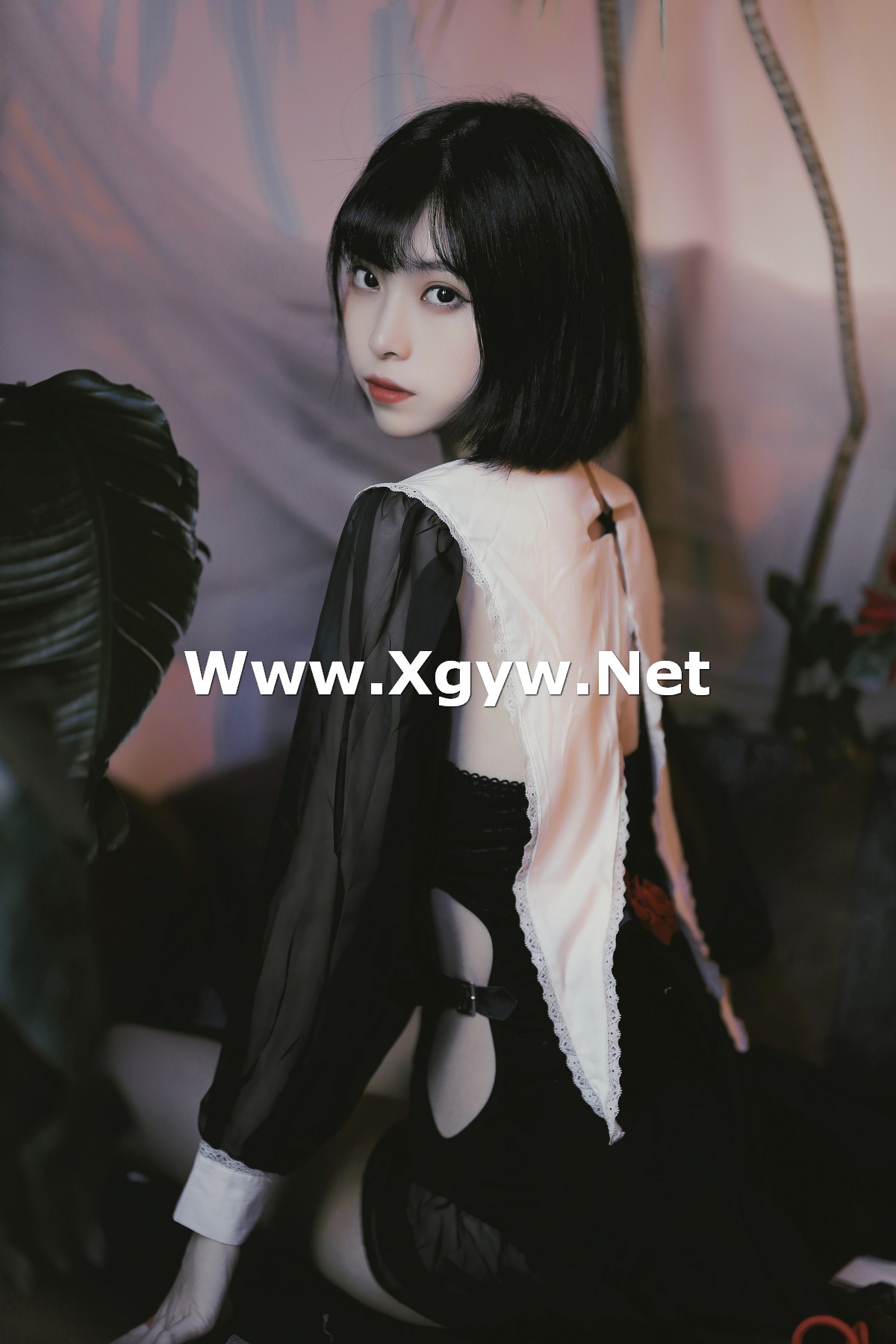 Xgyw.Net_网络美女许岚修女创作主题私房性感黑色修女服饰秀白嫩美腿撩人诱惑写真40P
