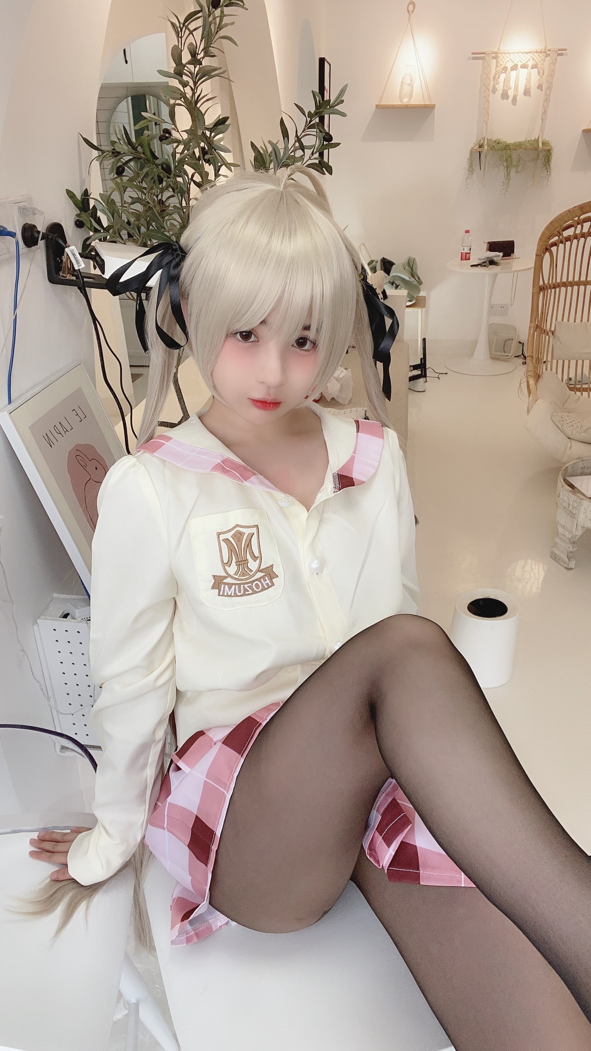 Xgyw.Net_网络美女桜井宁宁穹妹主题半脱露性感白色内衣配超薄黑丝秀翘臀美腿诱惑写真99P