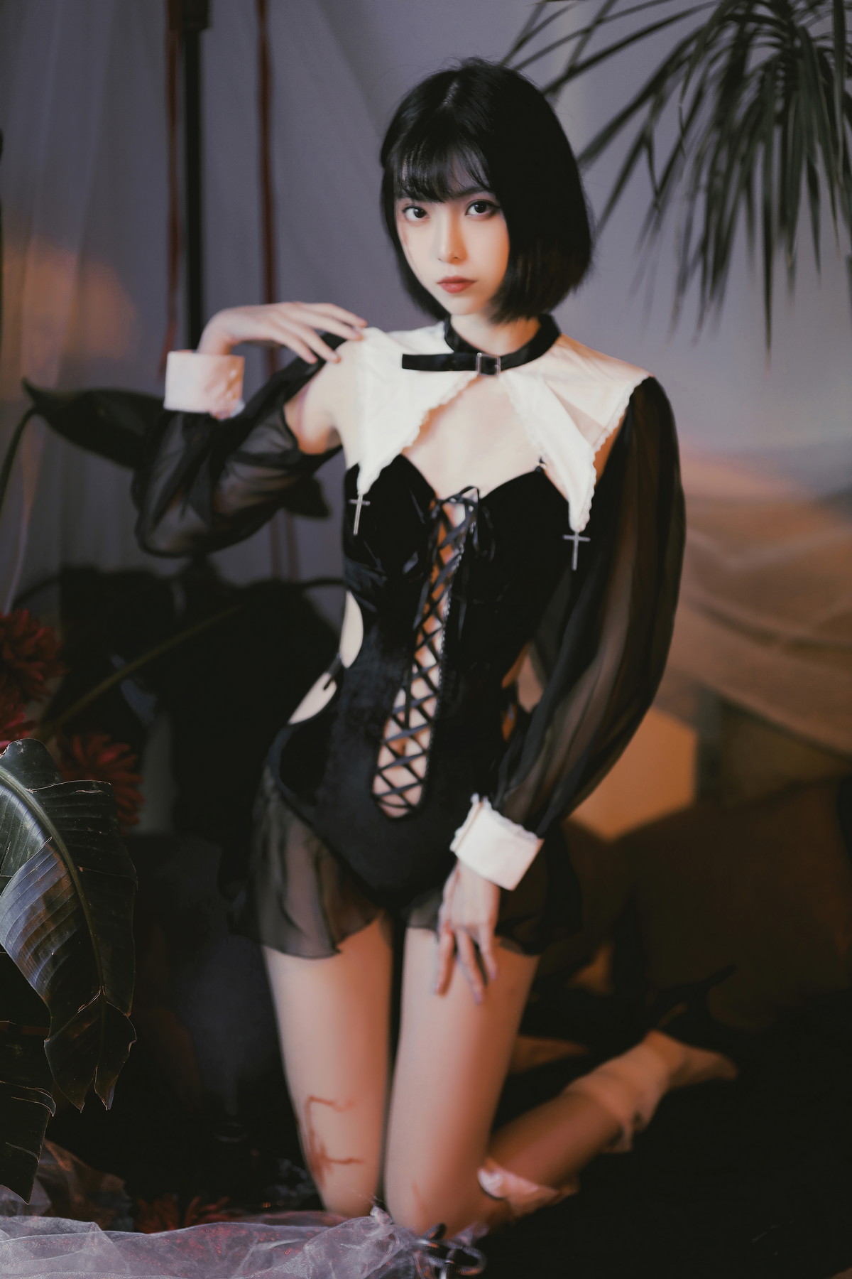 Xgyw.Net_网络美女许岚修女创作主题私房性感黑色修女服饰秀白嫩美腿撩人诱惑写真40P