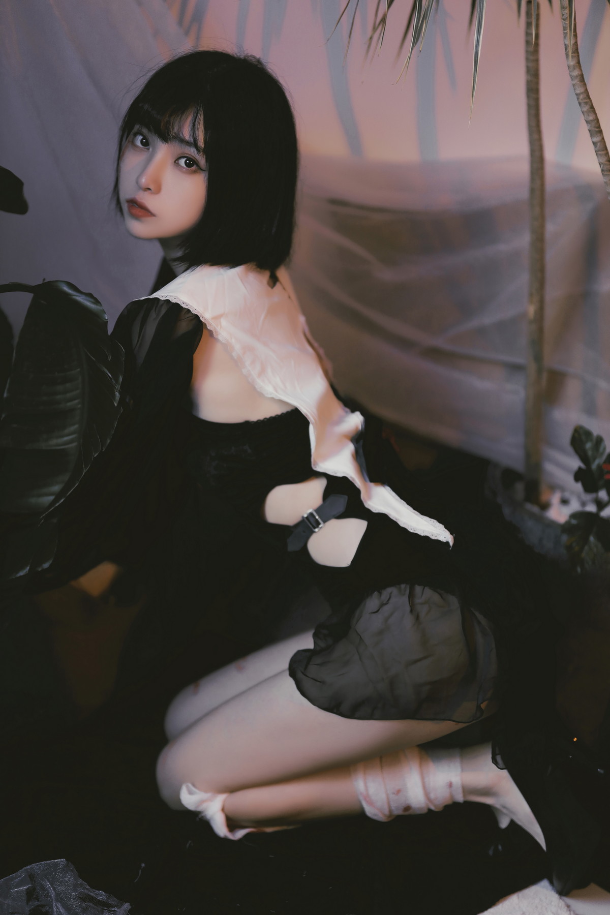 Xgyw.Net_网络美女许岚修女创作主题私房性感黑色修女服饰秀白嫩美腿撩人诱惑写真40P