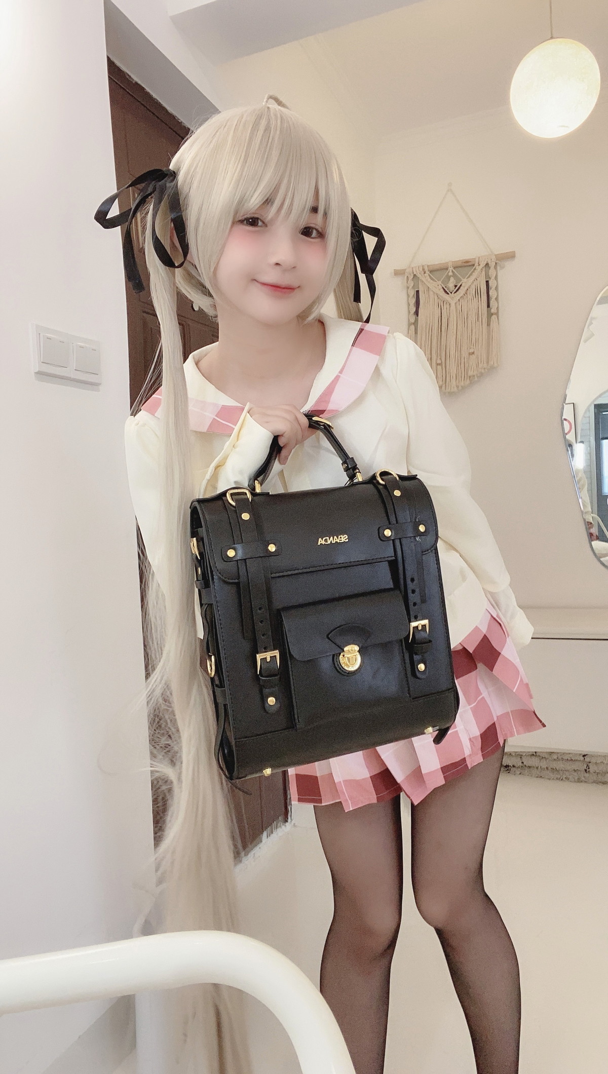 Xgyw.Net_网络美女桜井宁宁穹妹主题半脱露性感白色内衣配超薄黑丝秀翘臀美腿诱惑写真99P