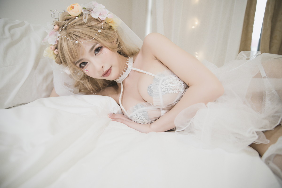 Xgyw.Net_性感尤物清水由乃七三花嫁主题私房性感白色情趣婚纱露豪乳遮点极致诱惑写真53P