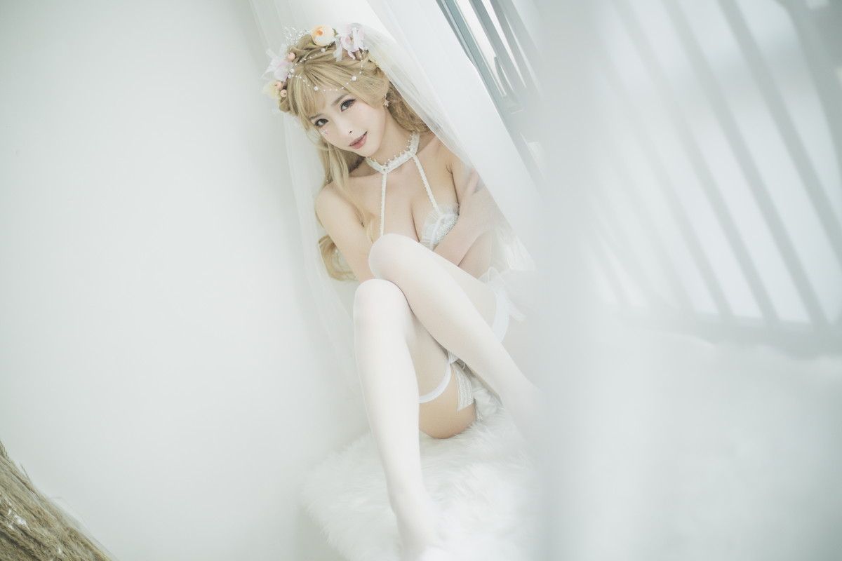 Xgyw.Net_性感尤物清水由乃七三花嫁主题私房性感白色情趣婚纱露豪乳遮点极致诱惑写真53P