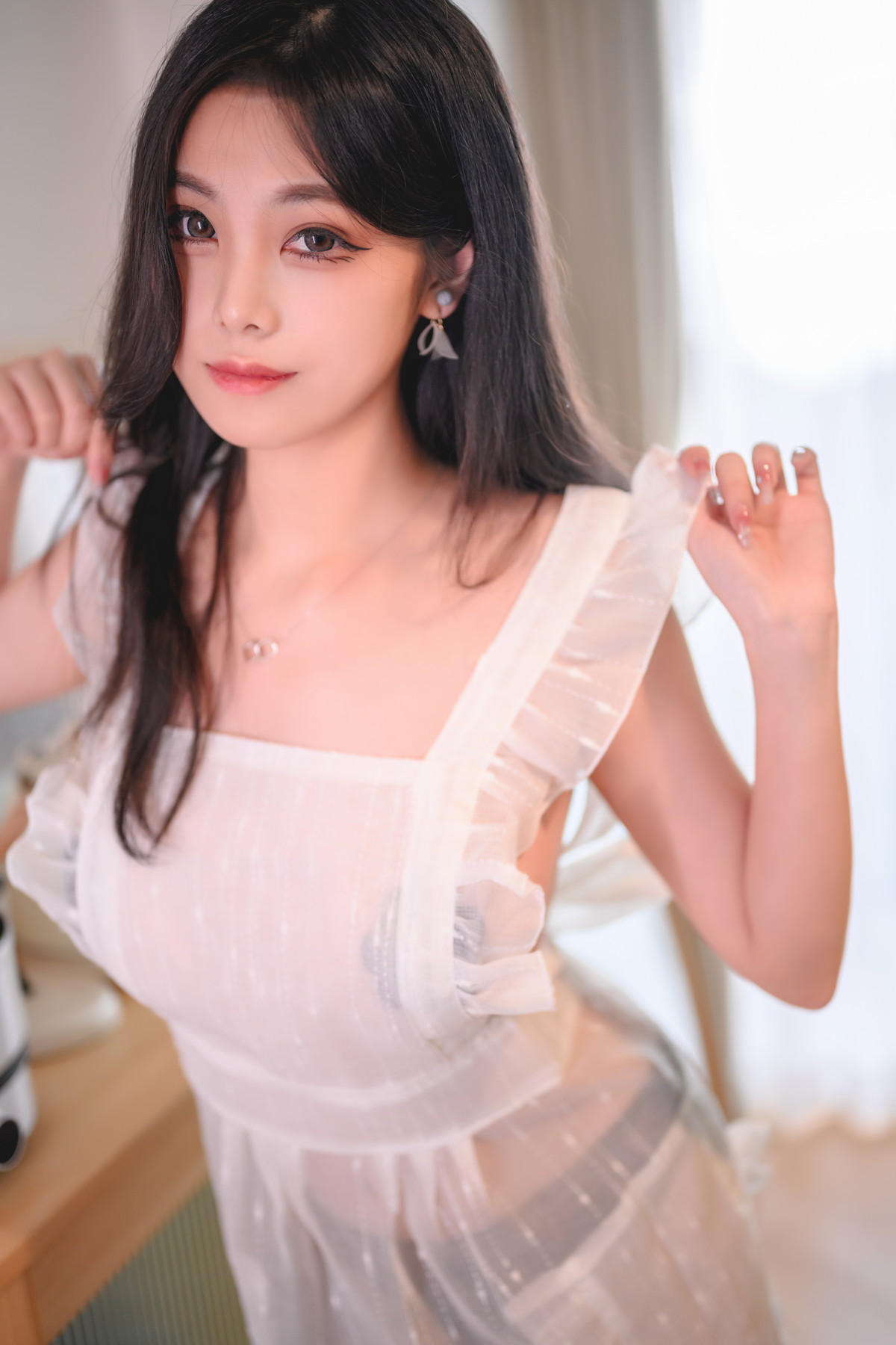 Xgyw.Net_萌系小姐姐蜜汁猫裘太太三部曲主题私房情趣女仆装露豪乳血滴子遮点诱惑写真121P