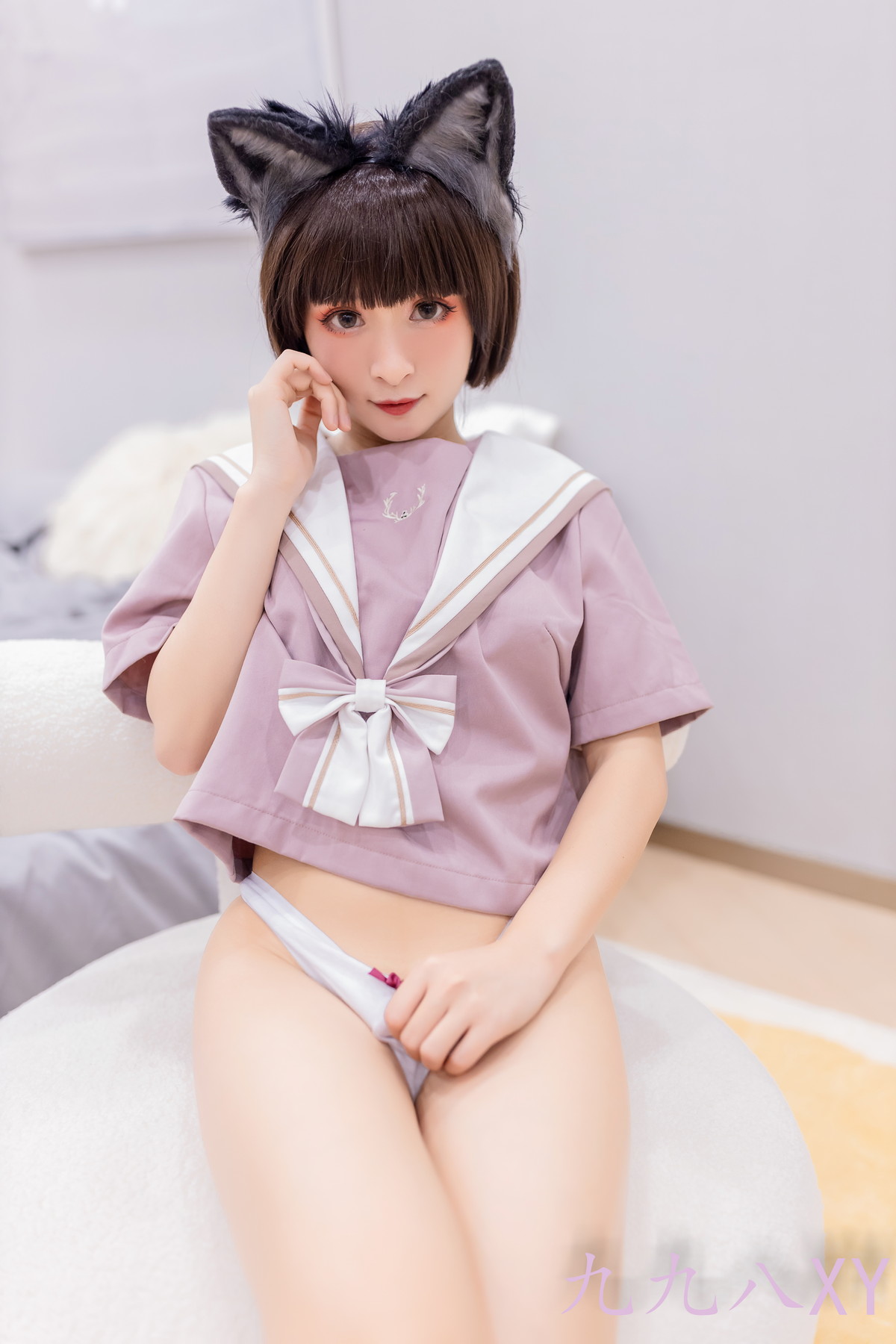 Xgyw.Net_动漫博主九九八XY大灰狼主题私房性感学生制服半撩短裙露翘臀美腿诱惑写真53P