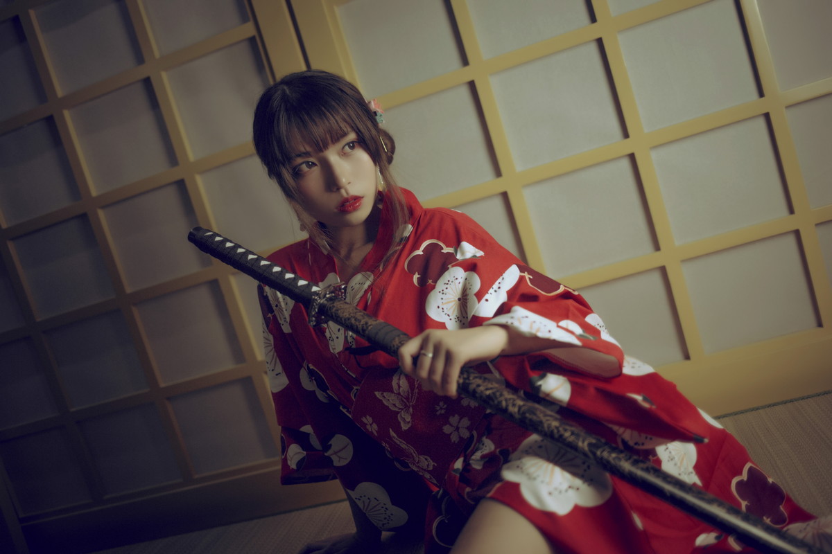 Xgyw.Net_网络美女白易子教主H系合集主题私房多套性感服饰秀曼妙身姿迷人诱惑写真130P