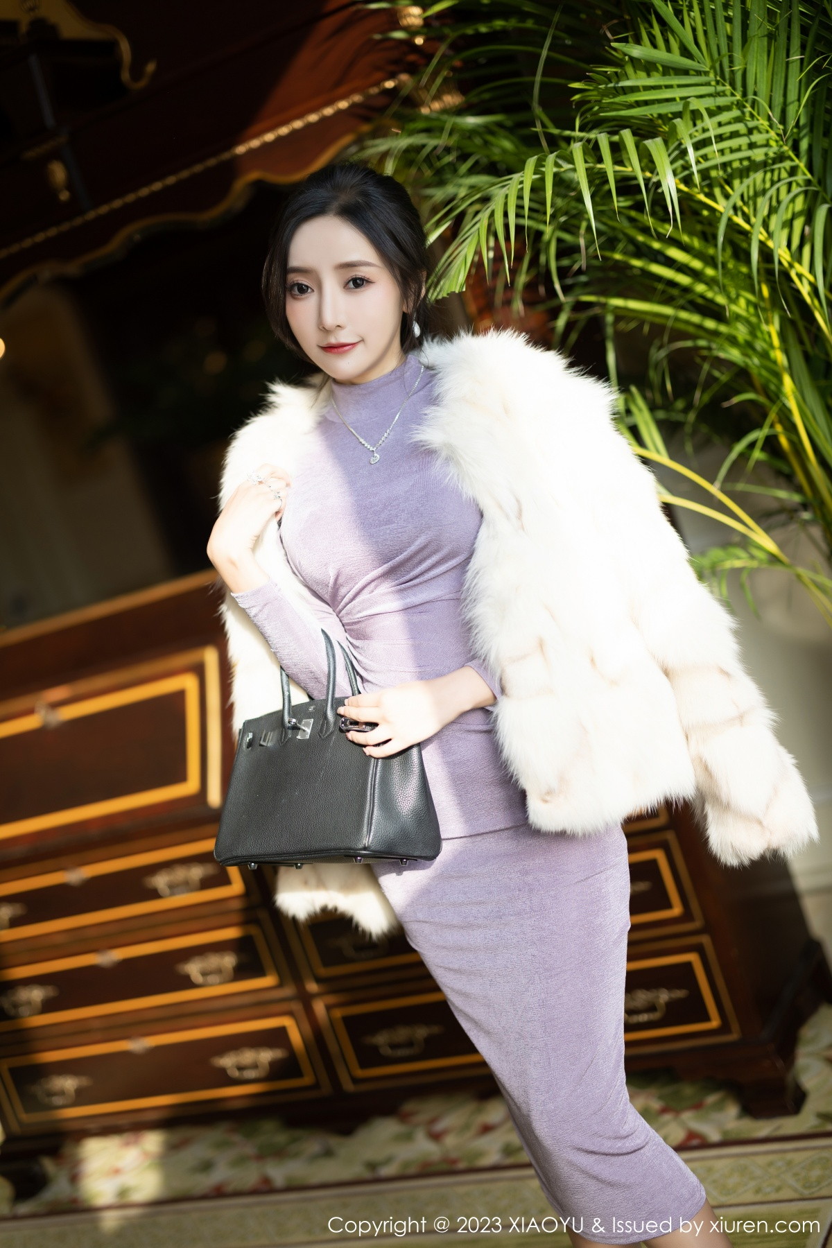Xgyw.Net_[XiaoYu画语界]Vol.947_女神王馨瑶yanni淡紫色收身连衣长裙露浅暖色内衣迷人诱惑写真81P