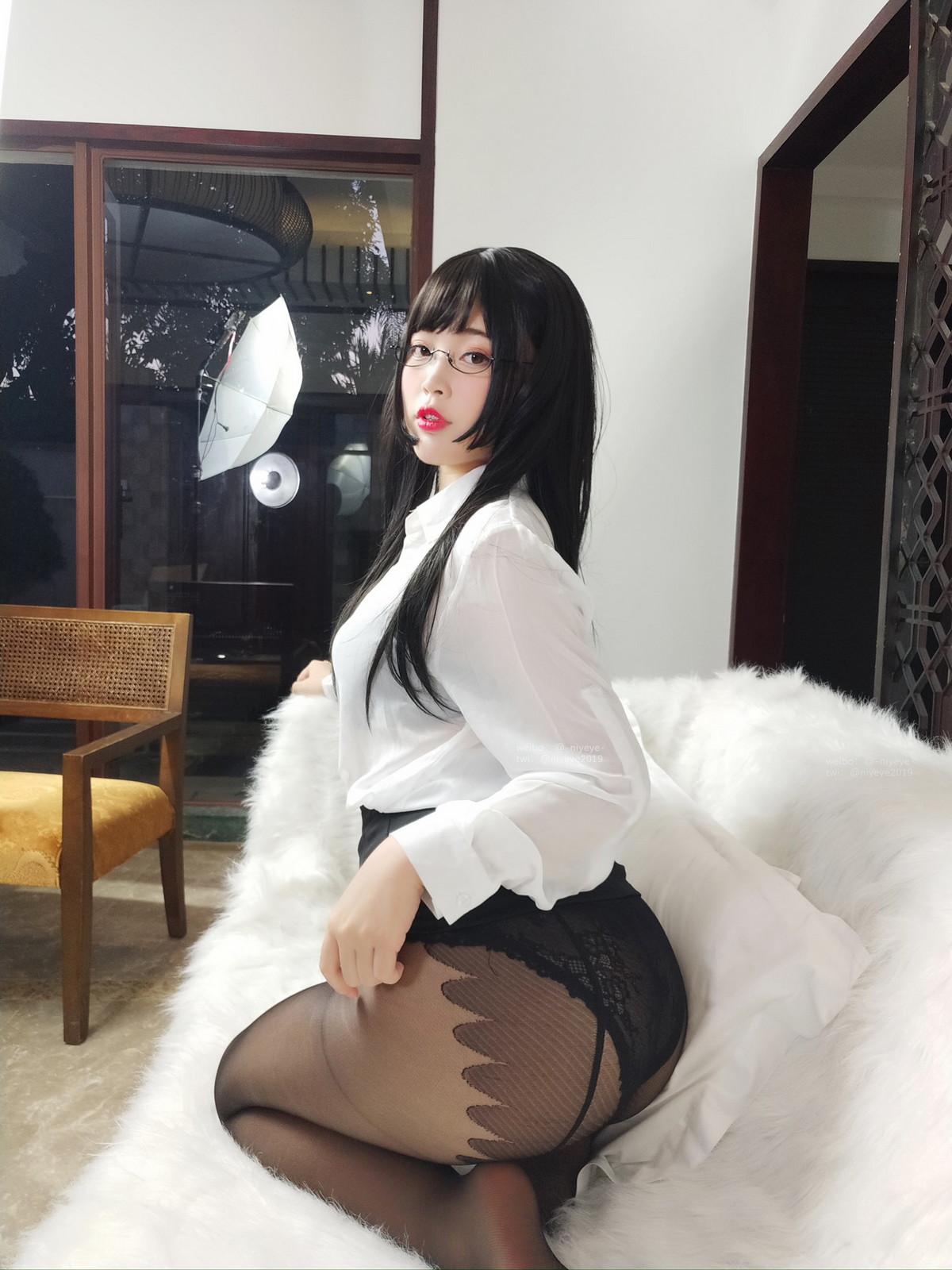 Xgyw.Net_萌系小姐姐白烨家庭教师主题性感白T配黑短裙露超薄黑丝秀翘臀美腿诱惑写真67P