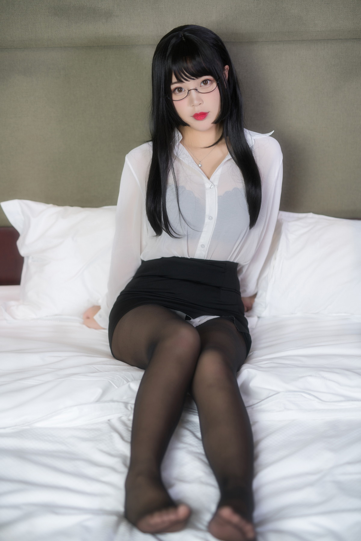 Xgyw.Net_萌系小姐姐白烨家庭教师主题性感白T配黑短裙露超薄黑丝秀翘臀美腿诱惑写真67P